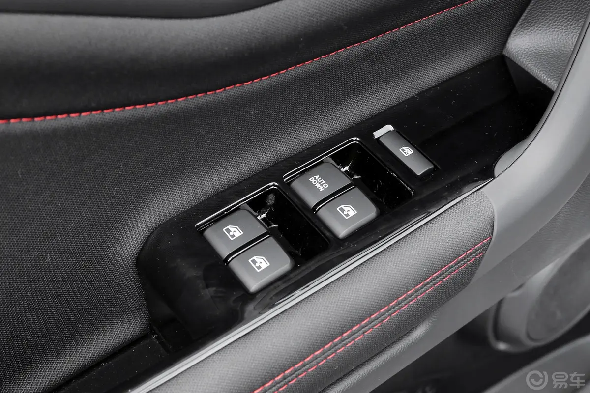 长安欧尚X70A改款 1.5L 手动 舒适型车窗调节整体