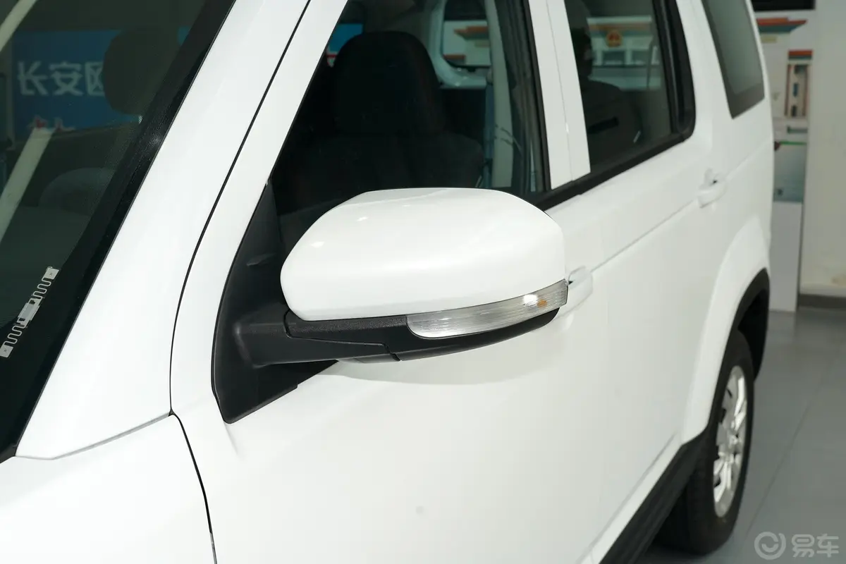 长安欧尚X70A改款 1.5L 手动 标准型主驾驶后视镜背面