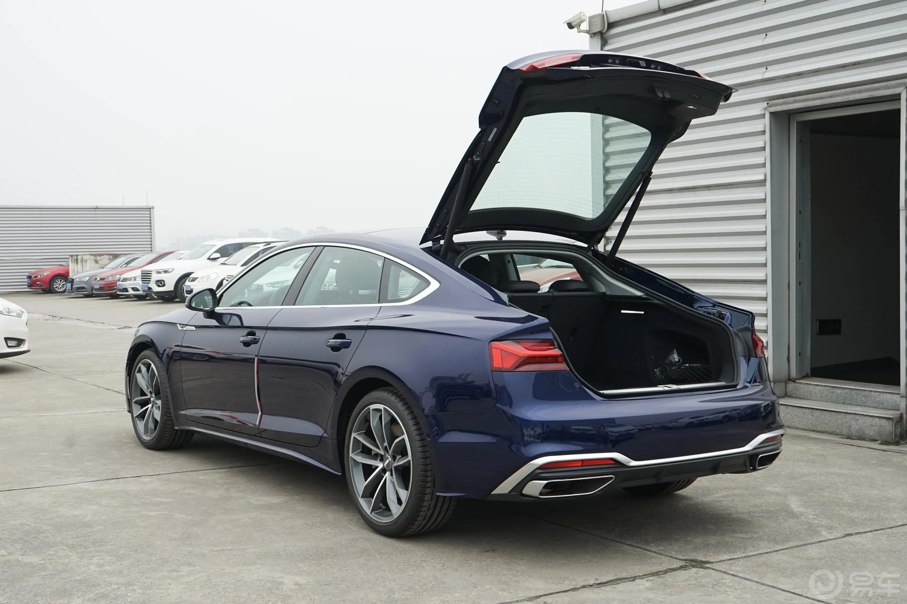 奥迪A5Sportback 45TFSI quattro 臻选动感型空间