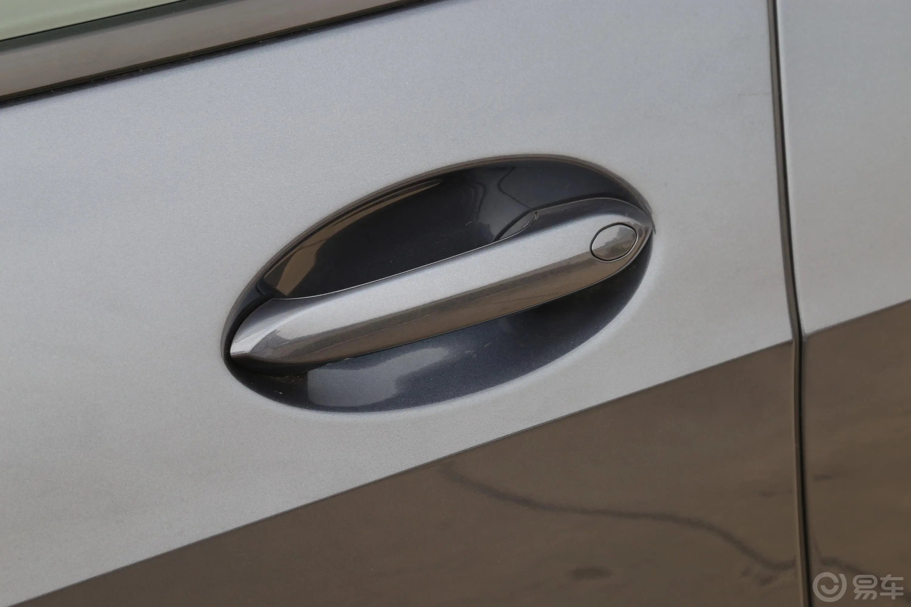 宝马X5(进口)xDrive40i 尊享型 M运动套装驾驶员侧前门把手