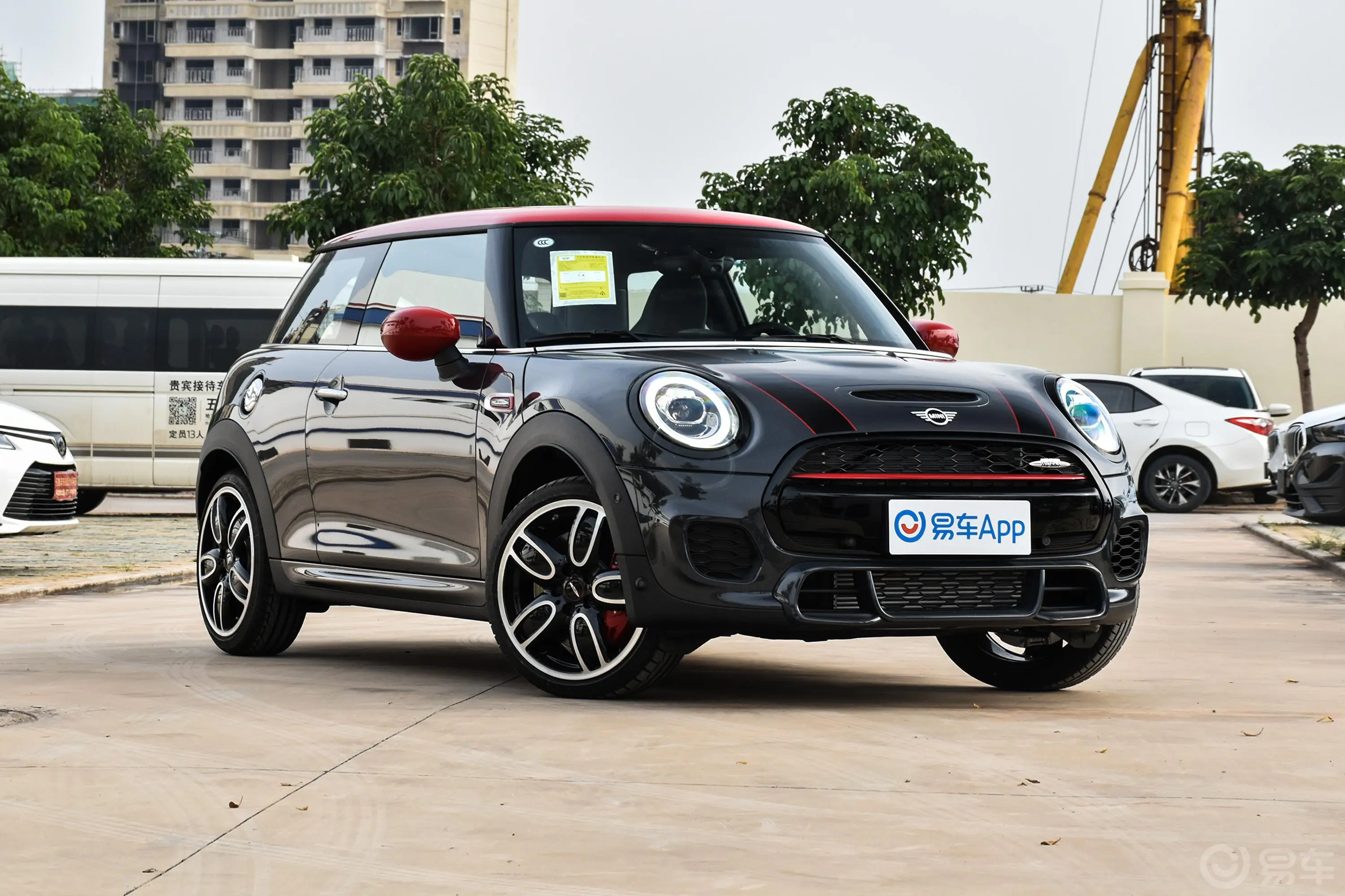 MINI JCW2.0T JOHN COOPER WORKS ALL-IN外观