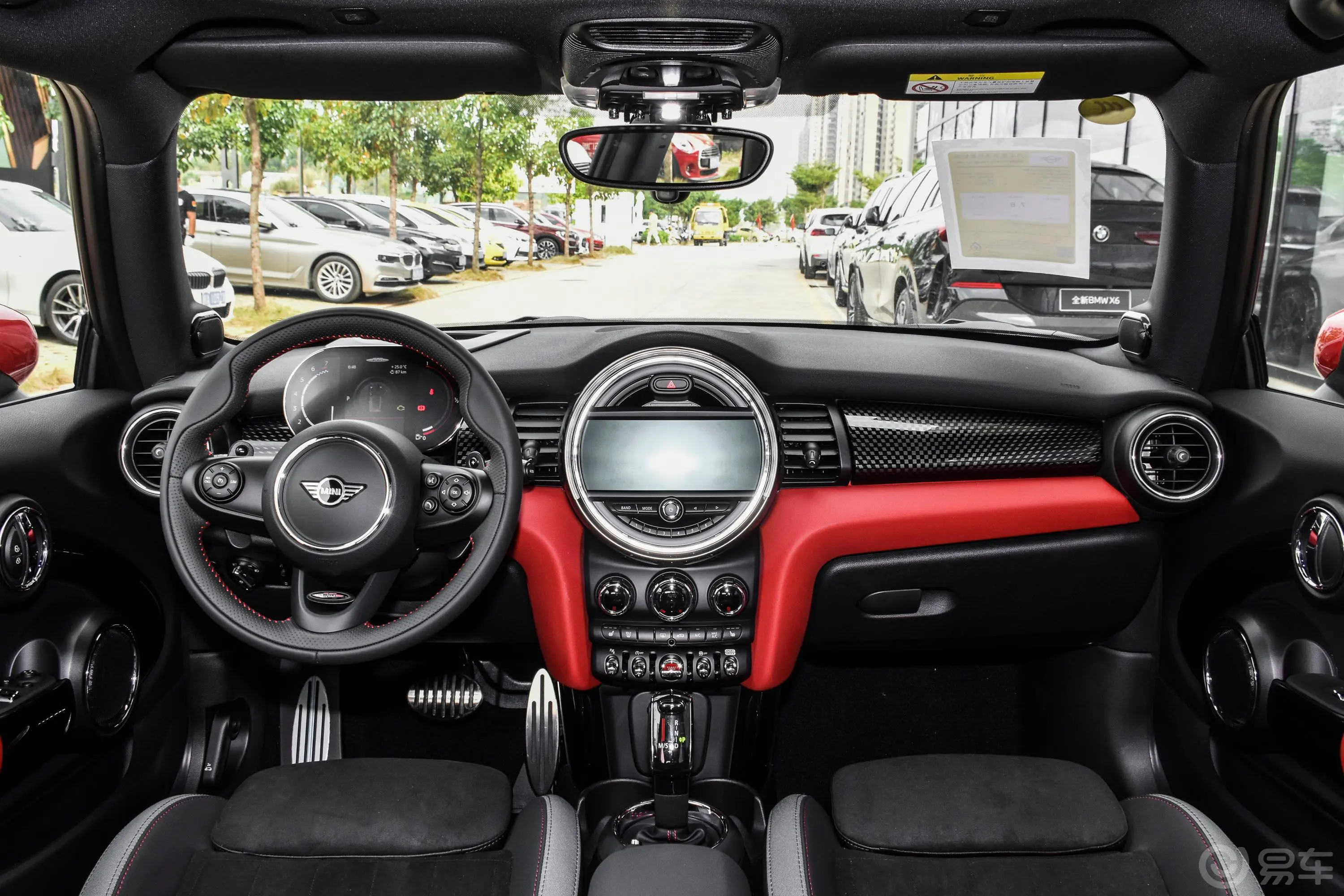 MINI JCW2.0T JOHN COOPER WORKS ALL-IN内饰全景正拍