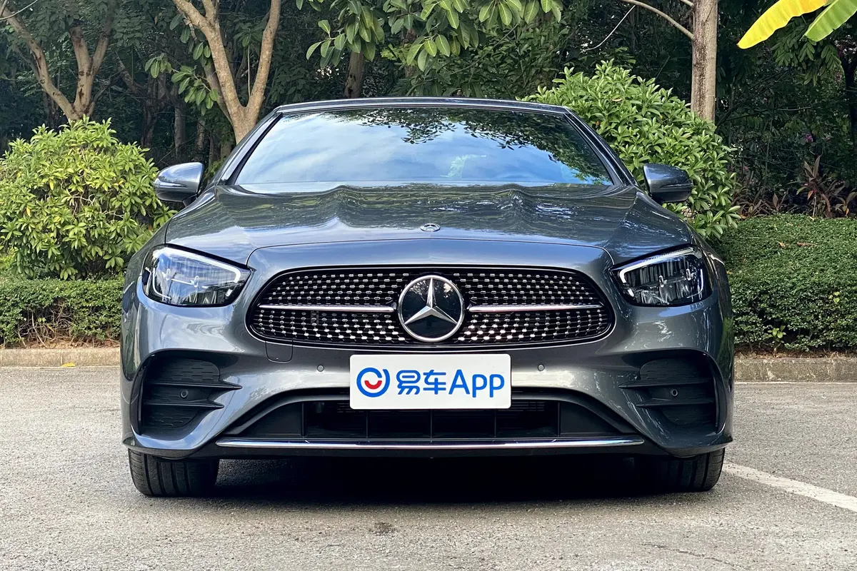 奔驰E级(进口)E 260 4MATIC 轿跑车外观