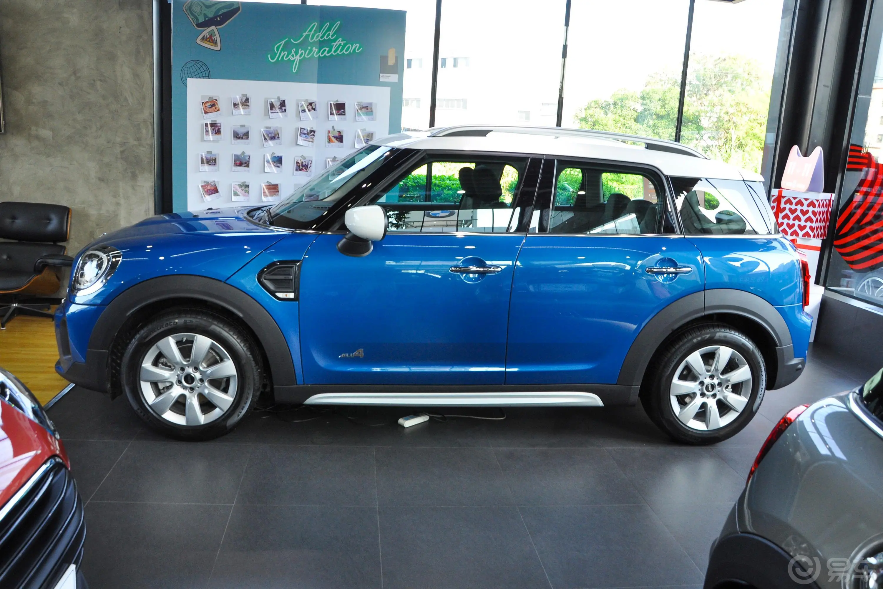 MINI COUNTRYMAN1.5T COOPER ALL4正侧车头向左水平