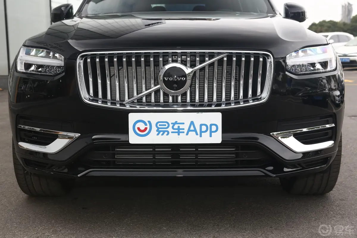 沃尔沃XC90新能源RECHARGE T8 智尊豪华版外观