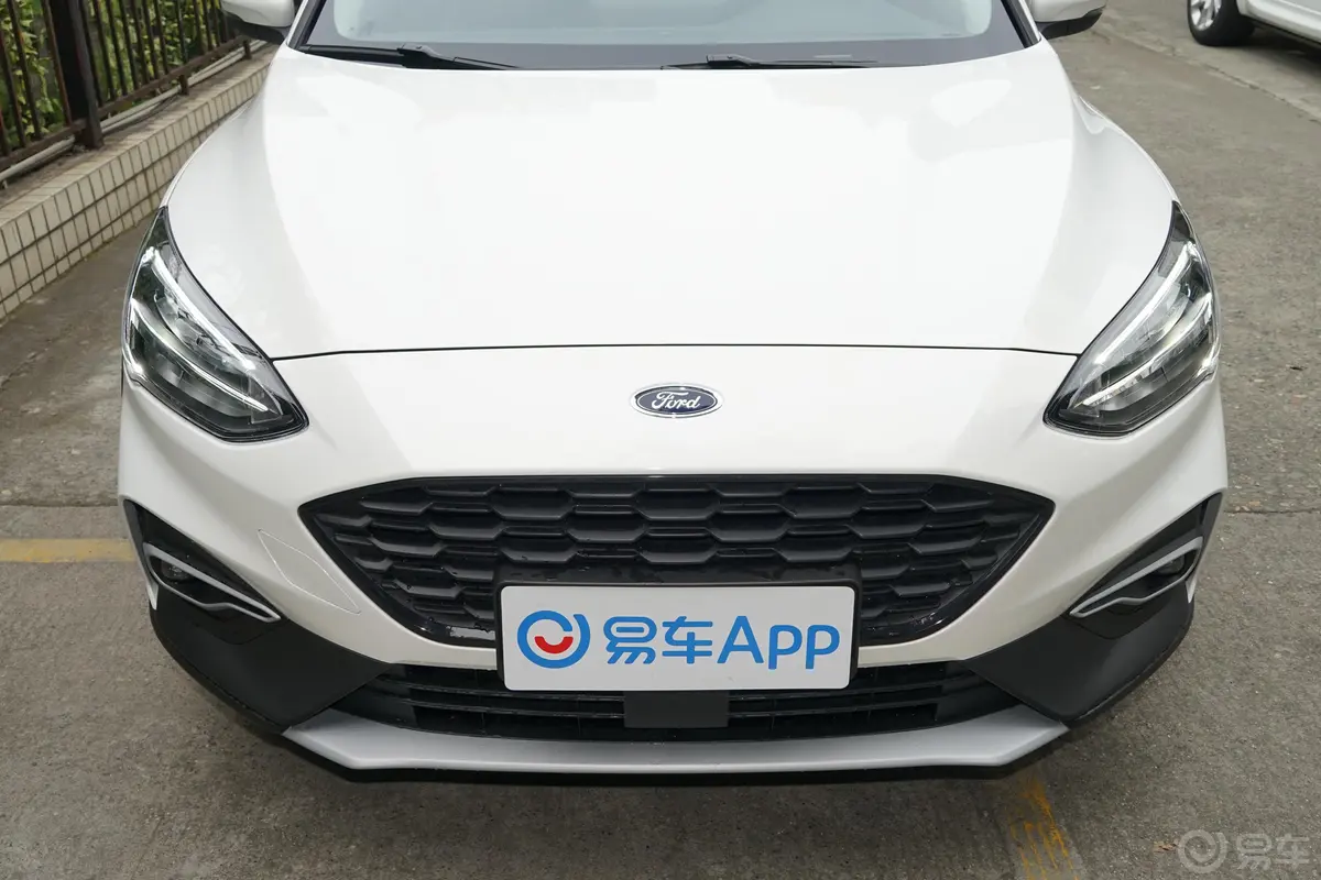 福克斯ActiveEcoBoost 180 手自一体 劲潮型外观