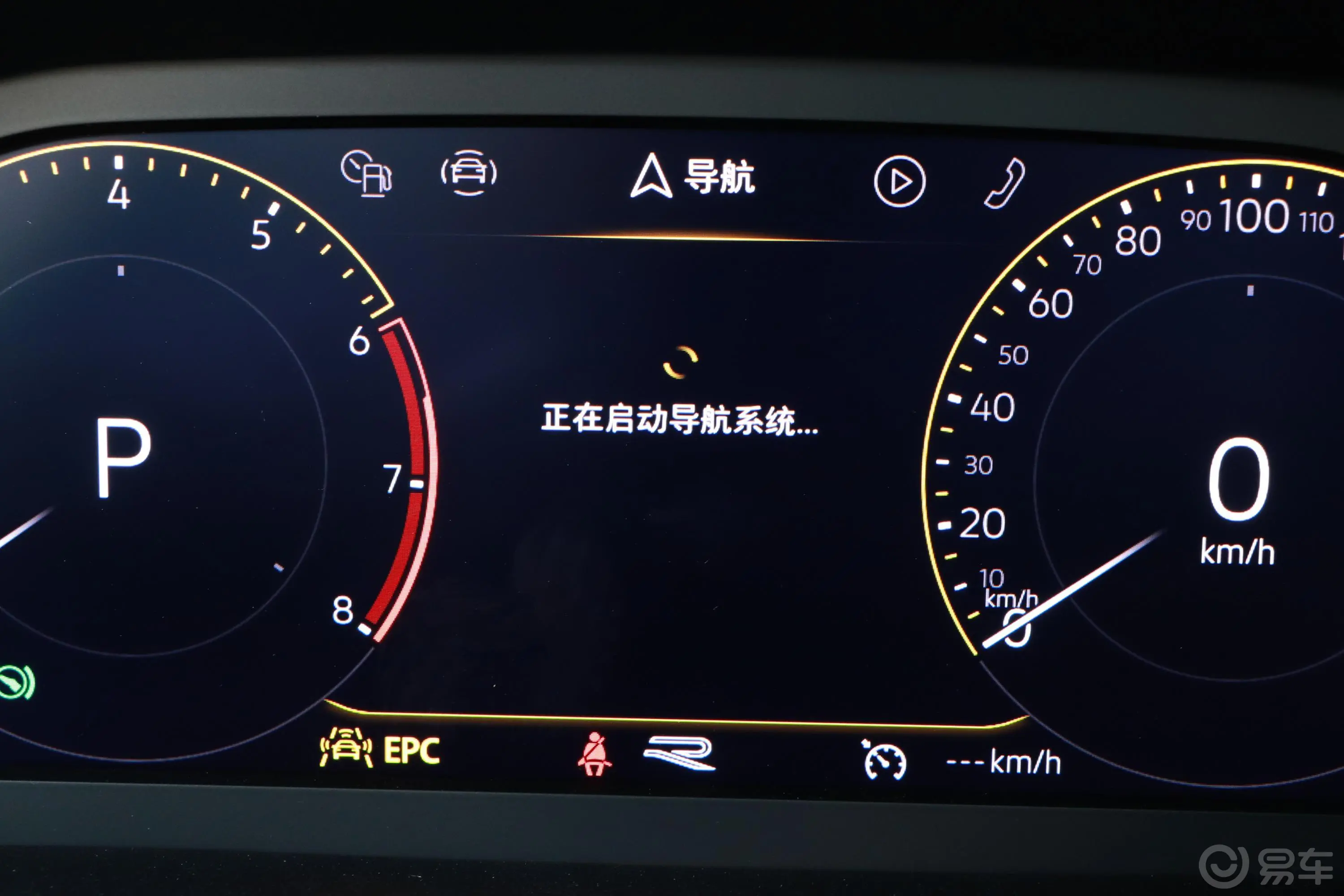 探歌280TSI 双离合 两驱 R-Line Pro智联版内饰