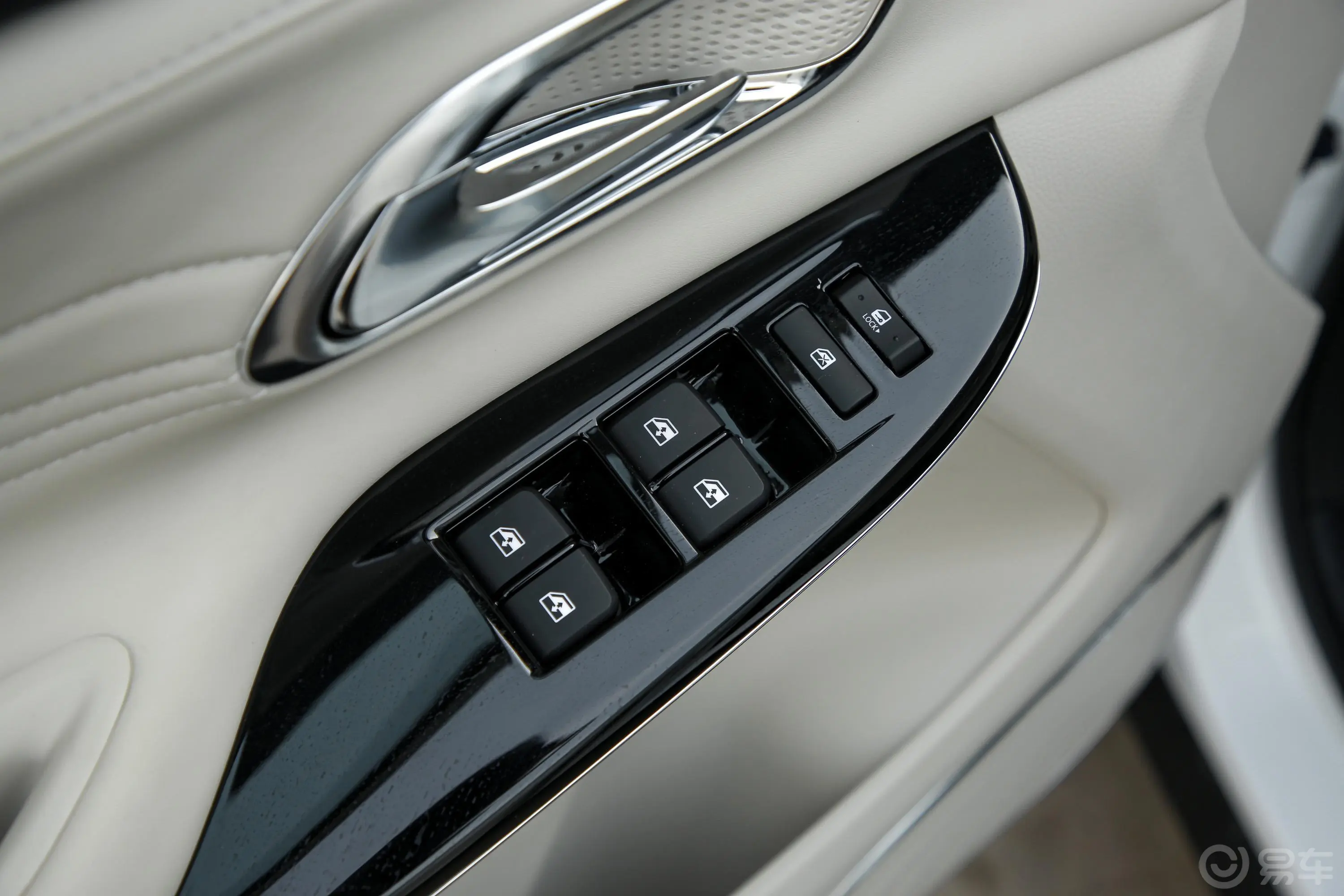 长安欧尚X7 EV尊享型车窗调节整体