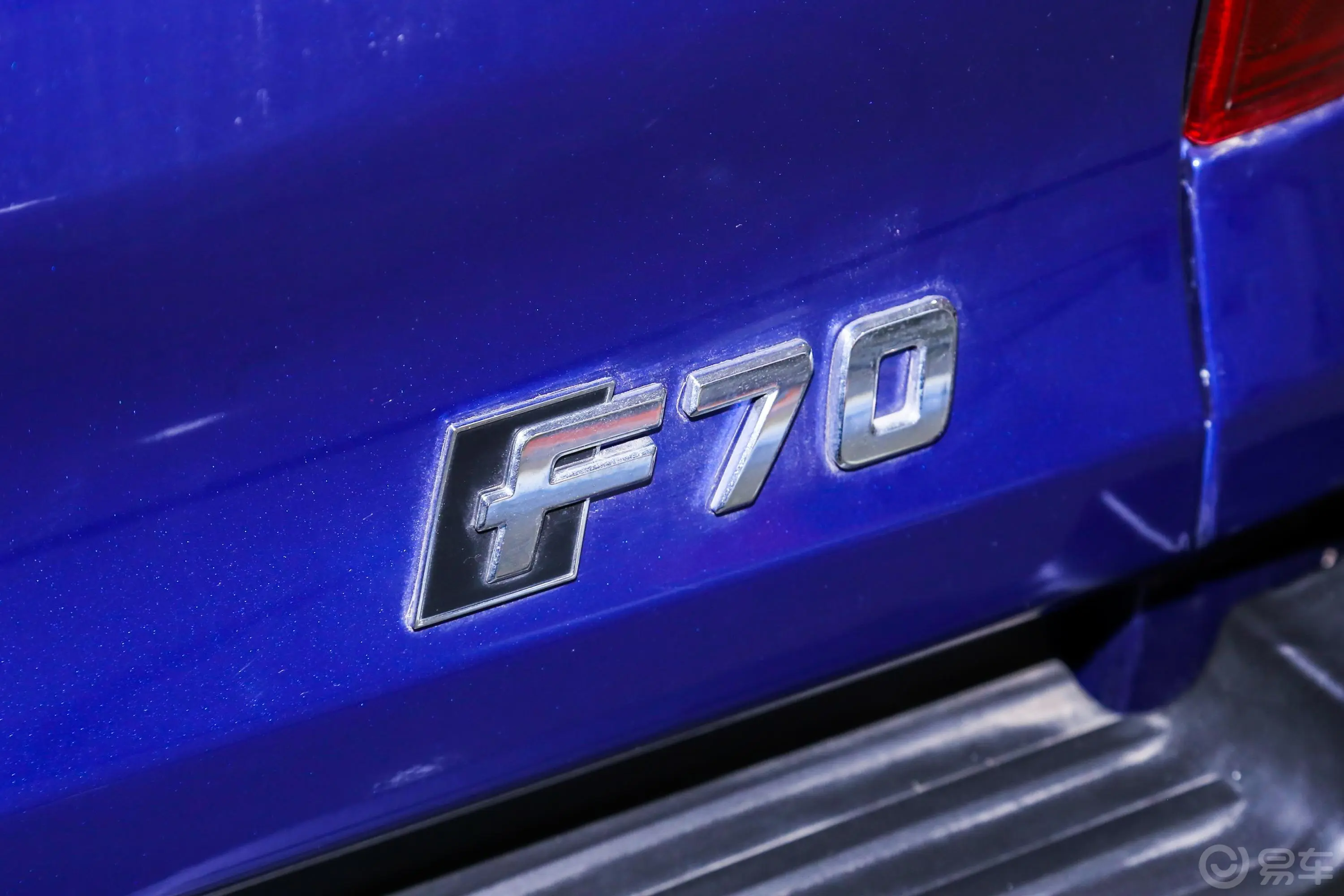 凯程F702.5T 四驱 标轴 豪华版 柴油 国VI外观