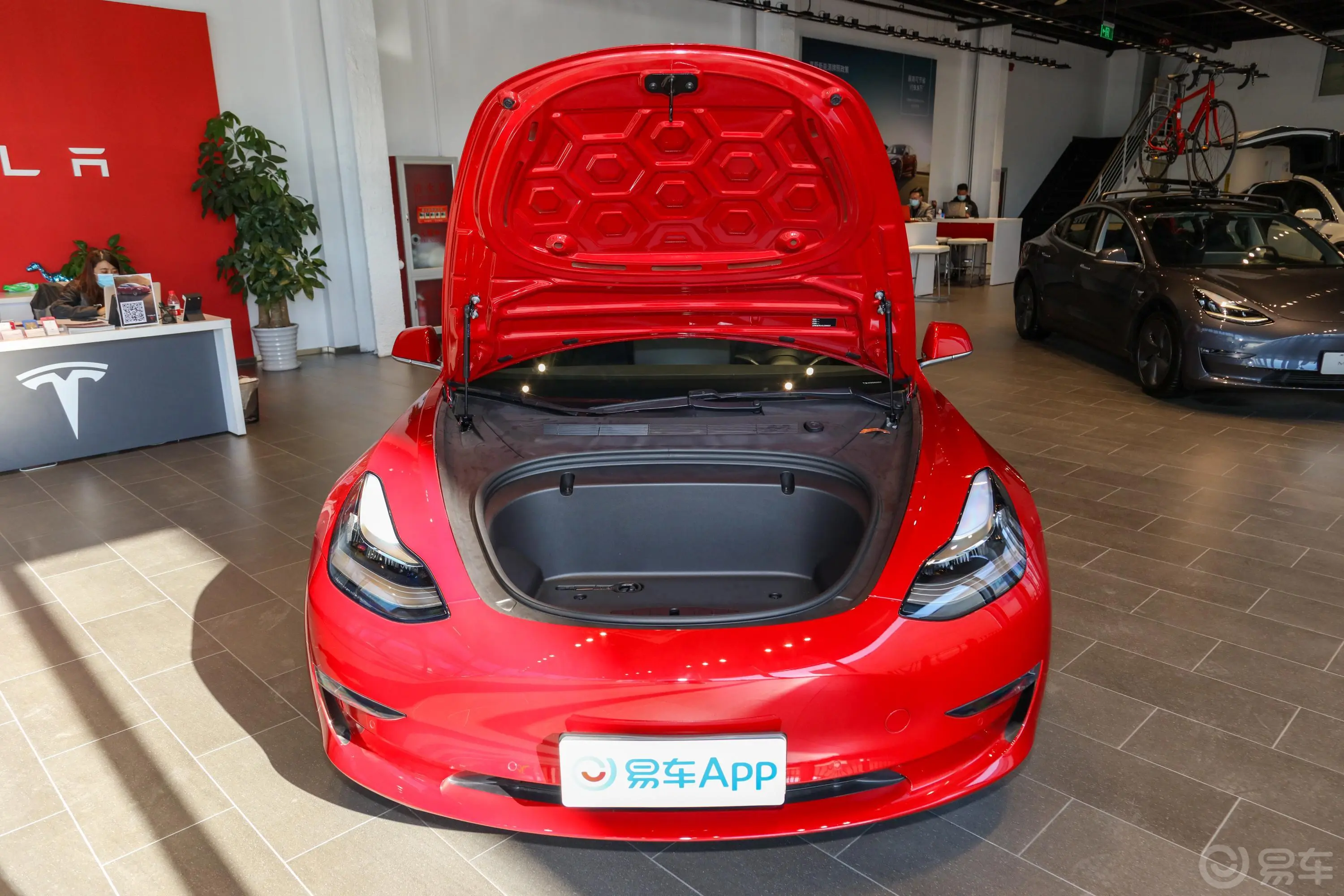 Model 3改款 长续航后轮驱动版外观