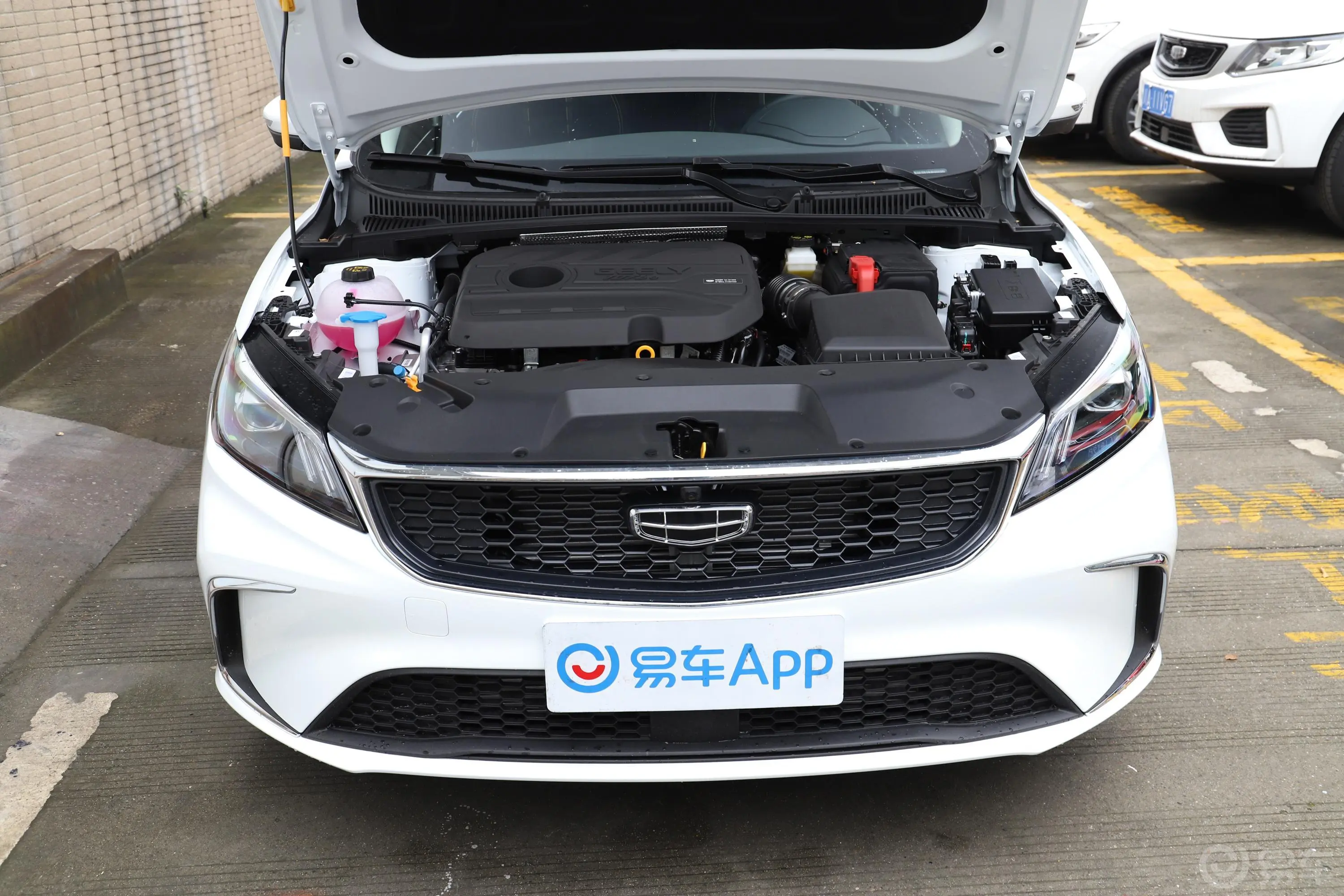 缤瑞1.4T CVT 亚运版发动机舱整体