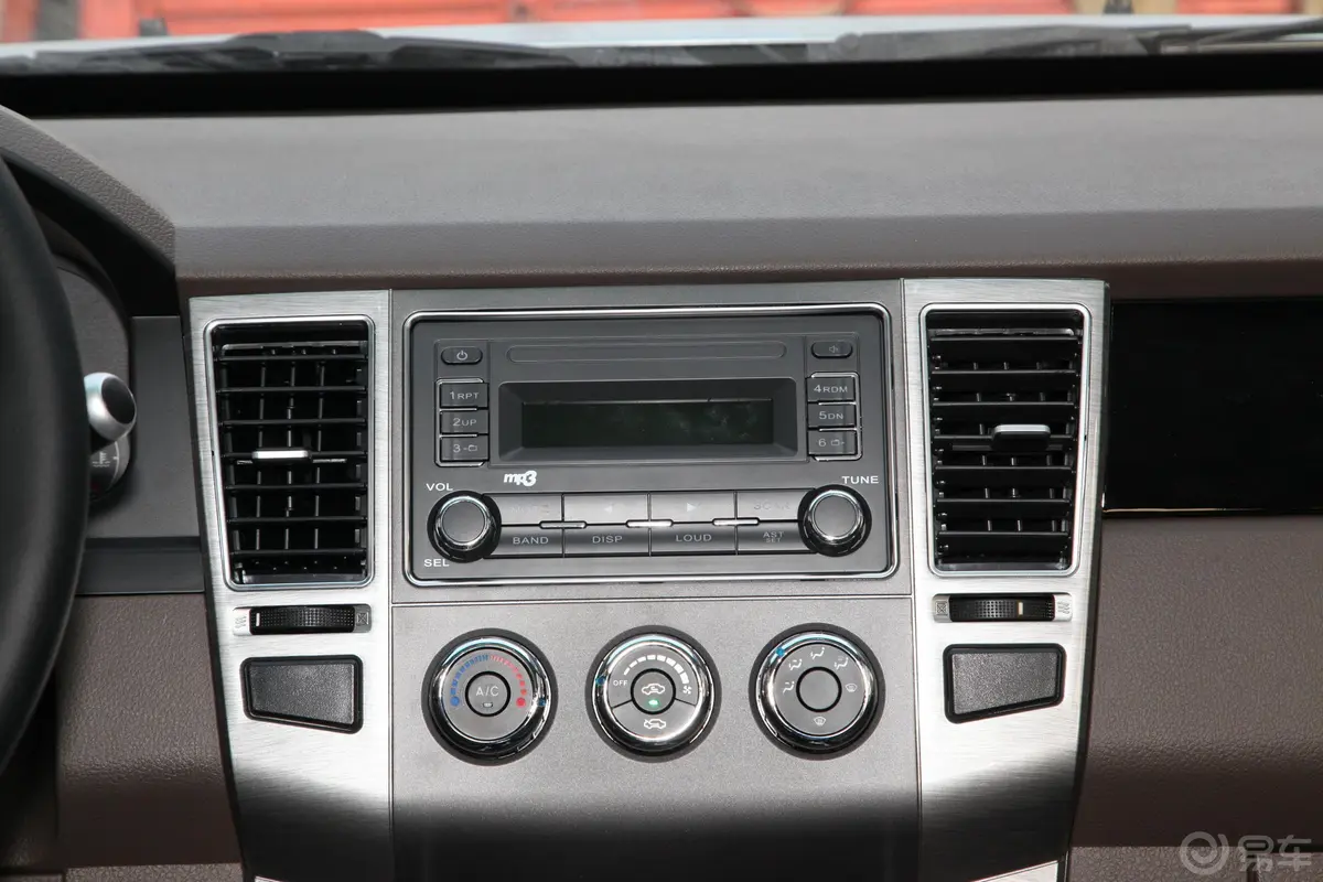 萨普标轴 1.5L 手动 两驱 舒适型 汽油音响