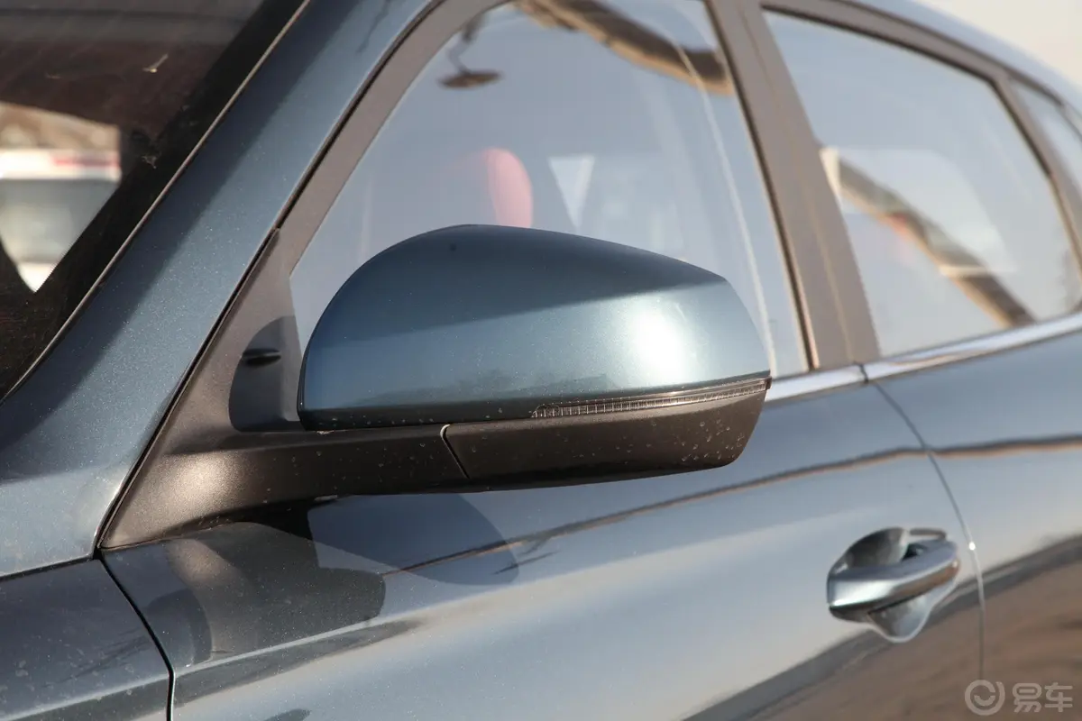 长安欧尚X51.5T 双离合尊贵型主驾驶后视镜背面