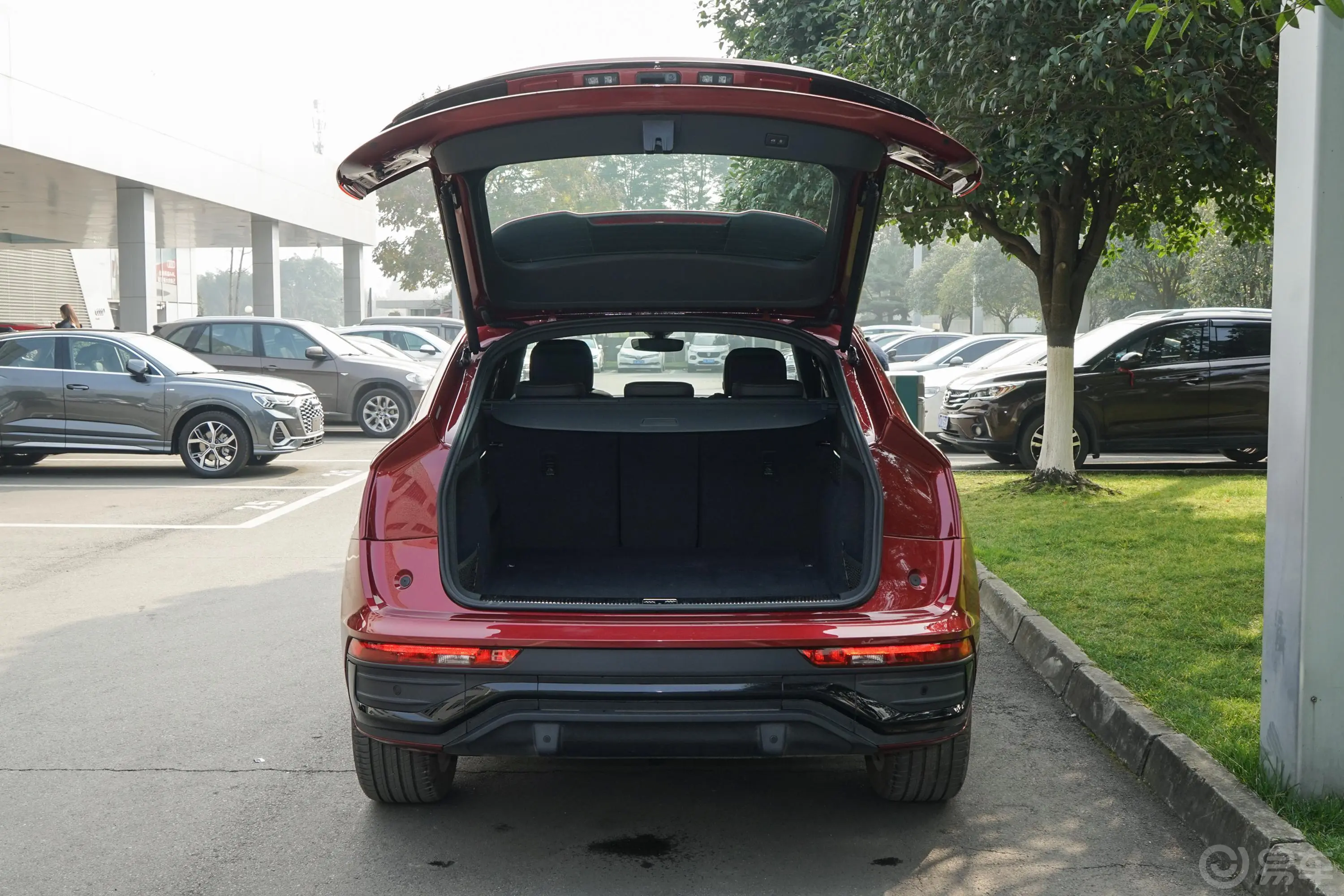 奥迪Q5L Sportback45 TFSI 豪华型空间