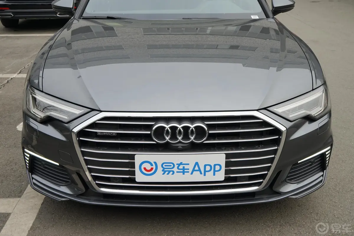 奥迪A6L 插电混动55 TFSI e quattro外观