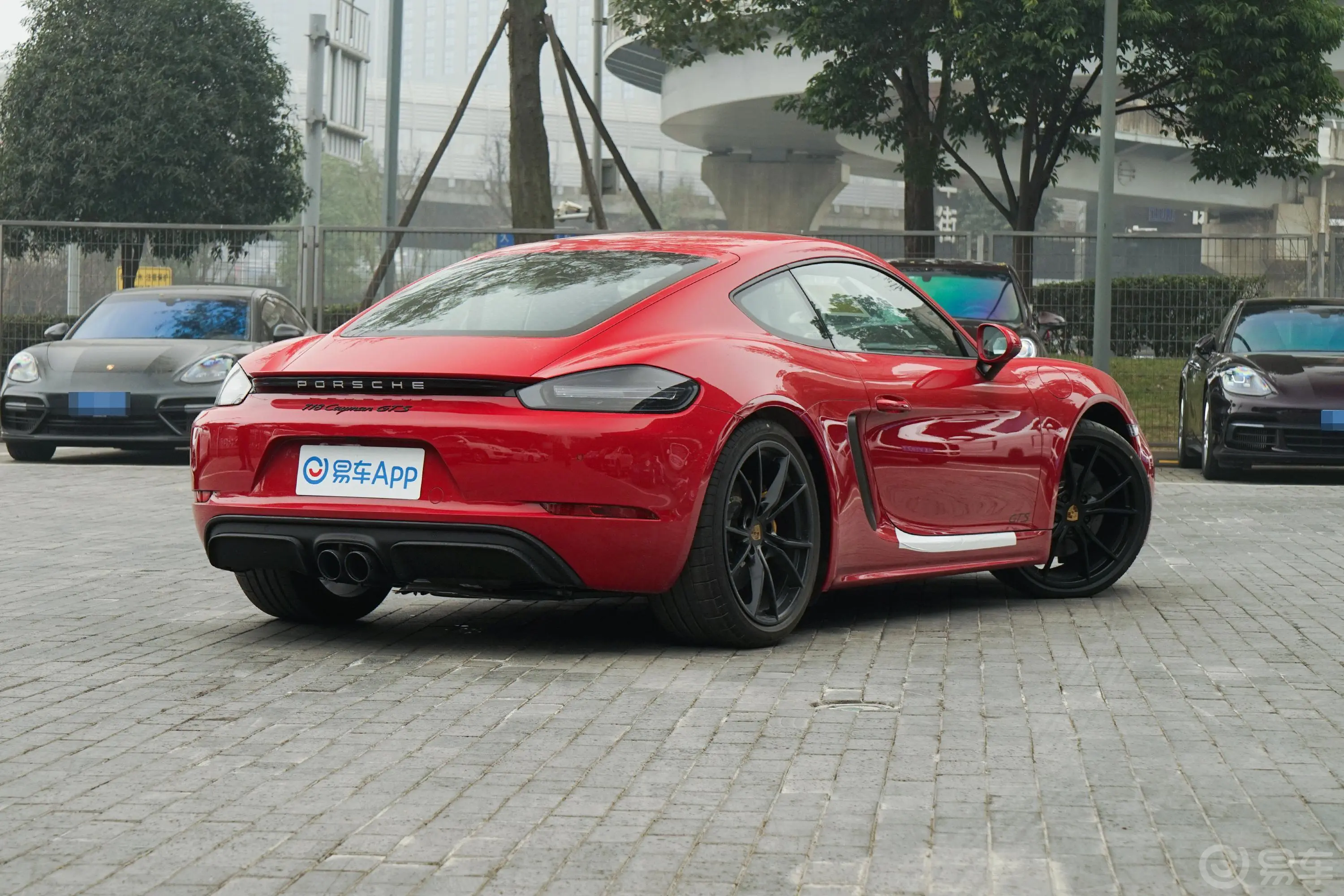 保时捷718Cayman GTS 2.5T侧后45度车头向右水平