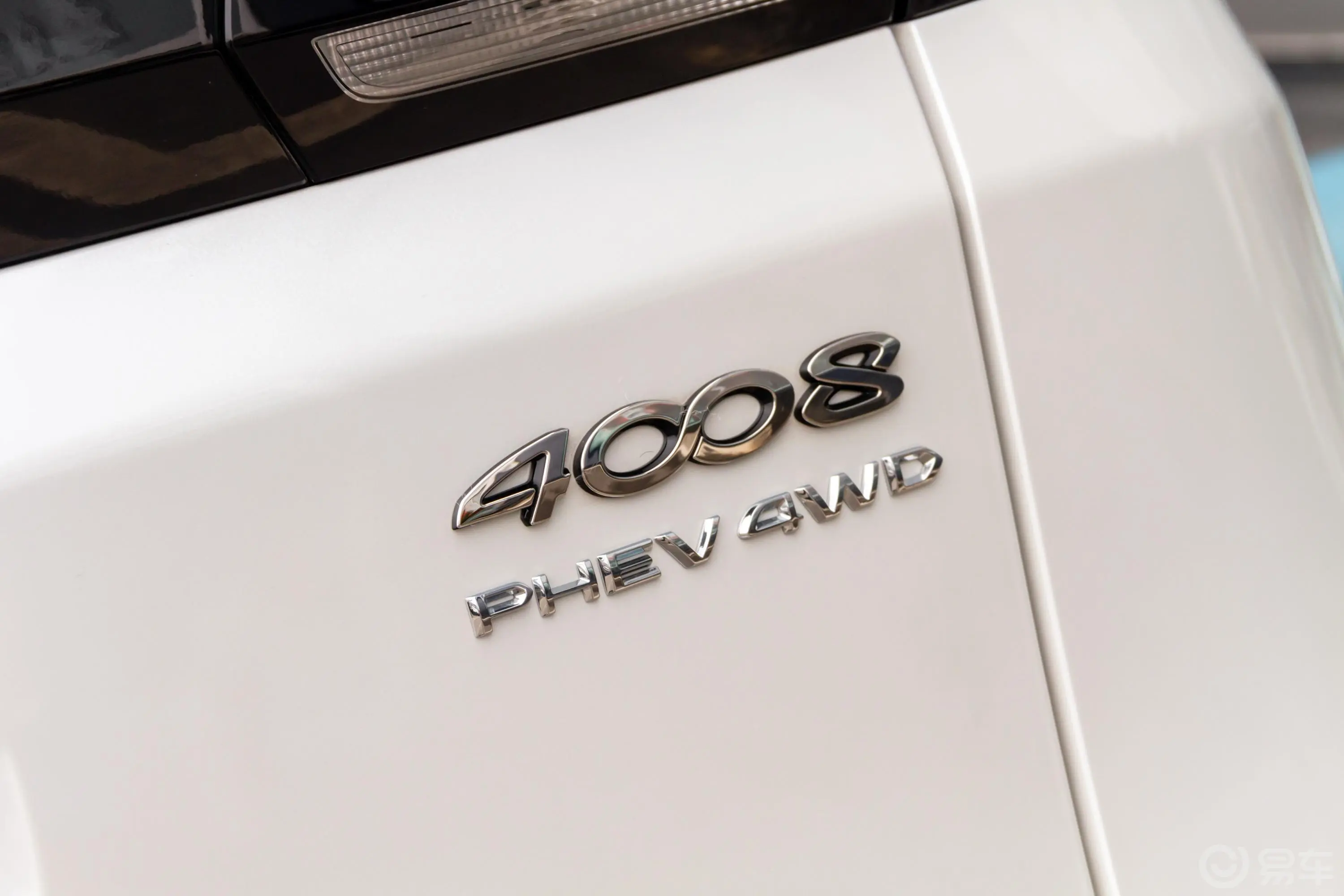 标致4008 PHEV1.6T 手自一体 四驱 三擎豪华版外观