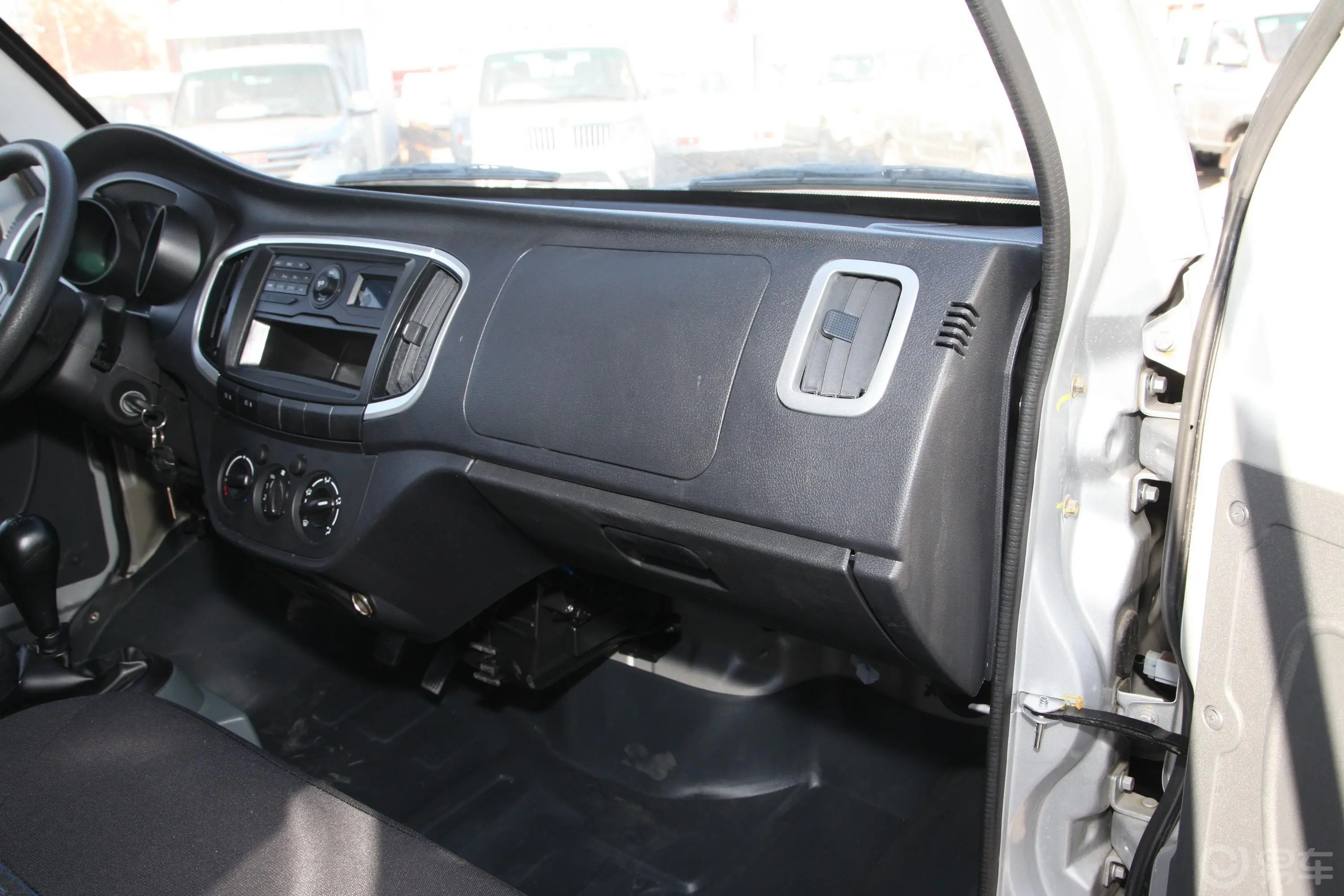 福瑞达K21轻卡 1.5L 手动 单排栏板 标准型副驾驶位区域