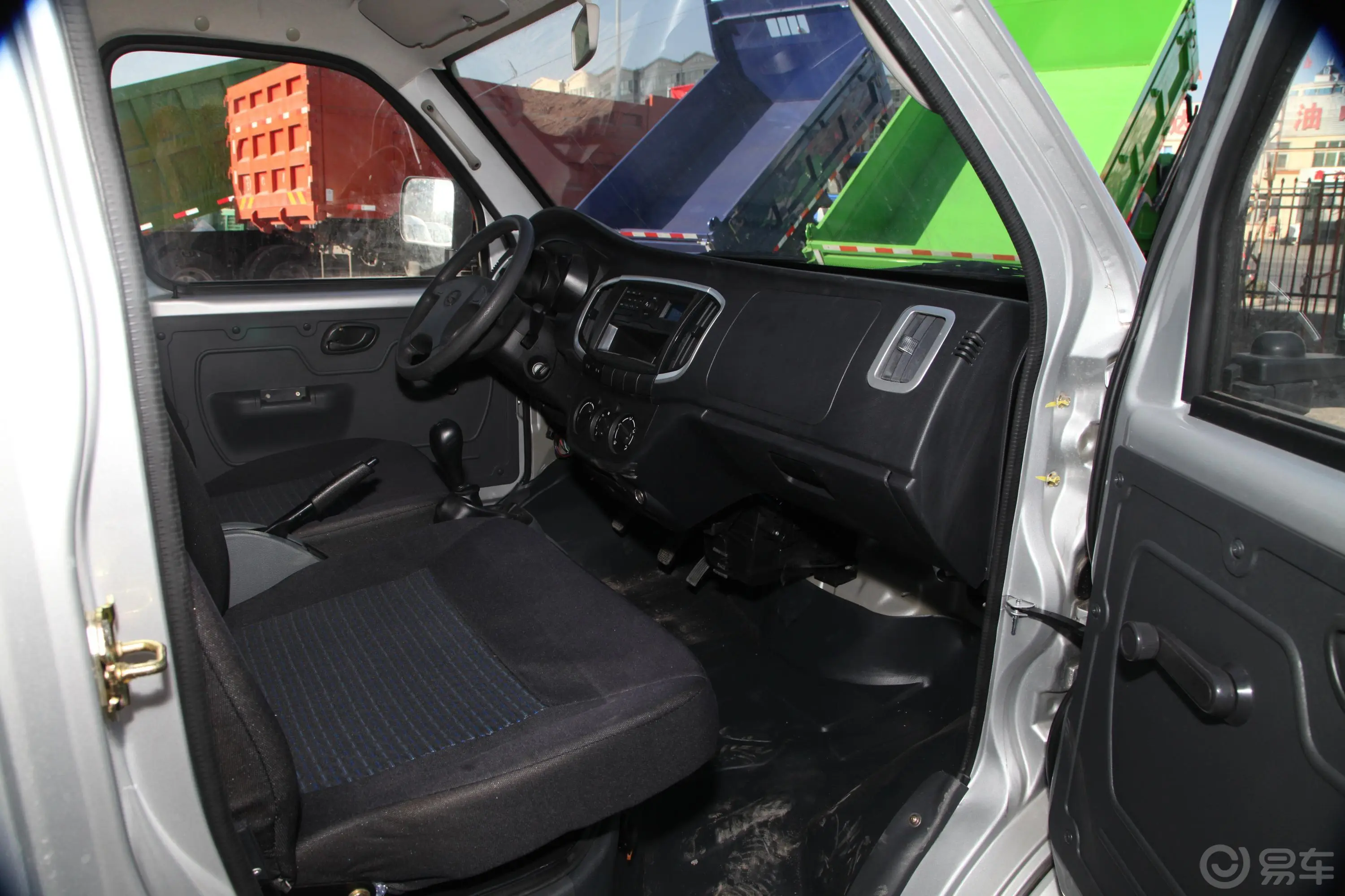 福瑞达K21轻卡 1.5L 手动 单排厢货 标准型副驾驶位区域