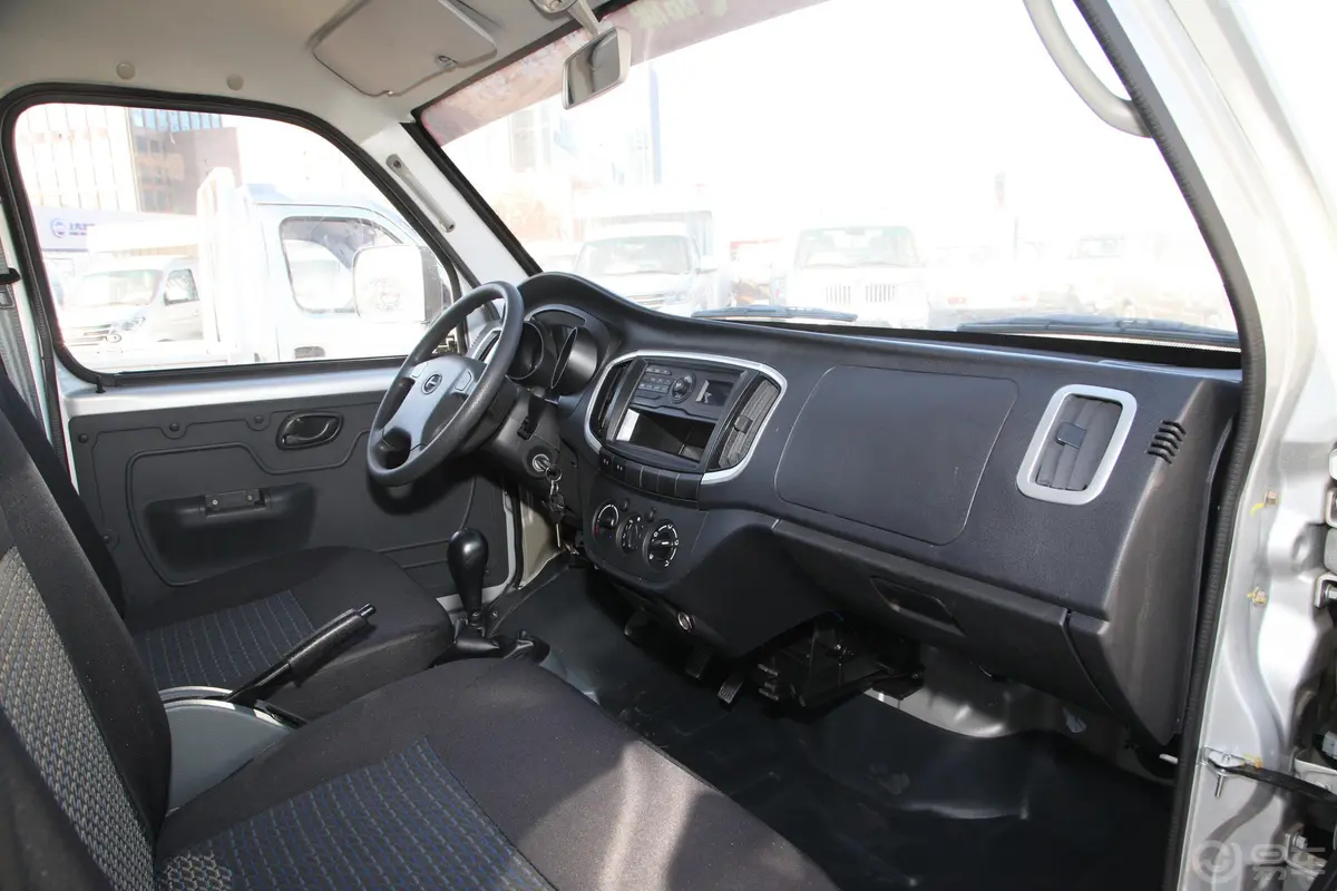 福瑞达K21轻卡 1.5L 手动 单排栏板 标准型内饰全景副驾驶员方向