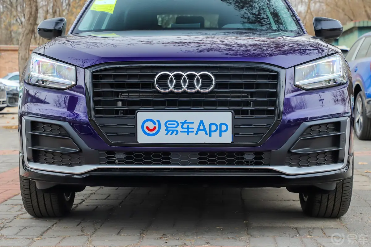 奥迪Q2L35 TFSI 时尚动感型外观