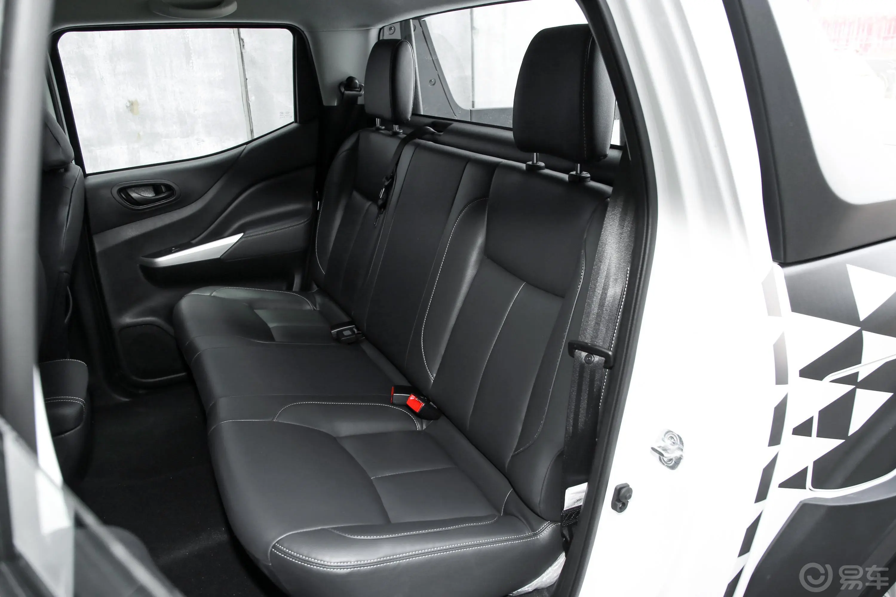 锐骐6都市版 2.3T 手动两驱标准型 柴油后排座椅
