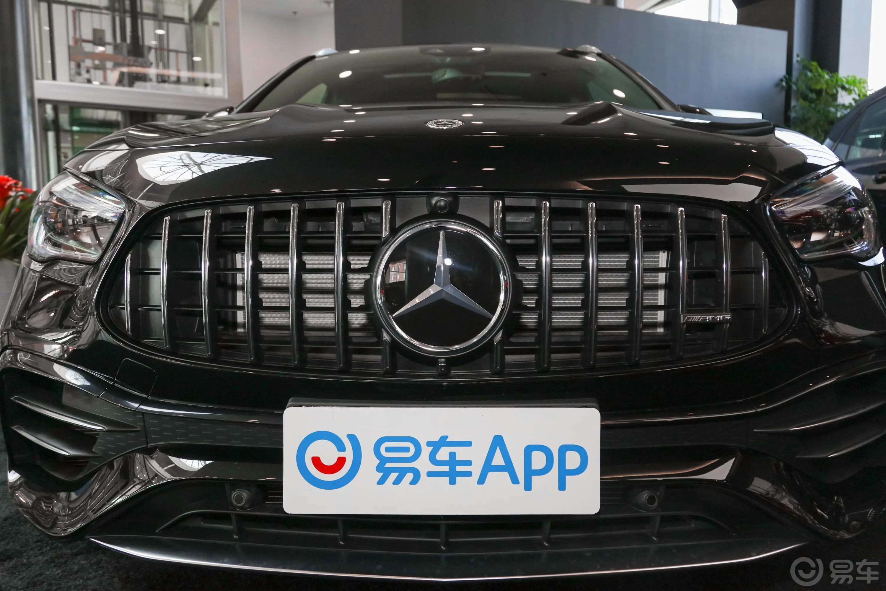 奔驰GLA AMGAMG GLA 45 4MATIC+外观