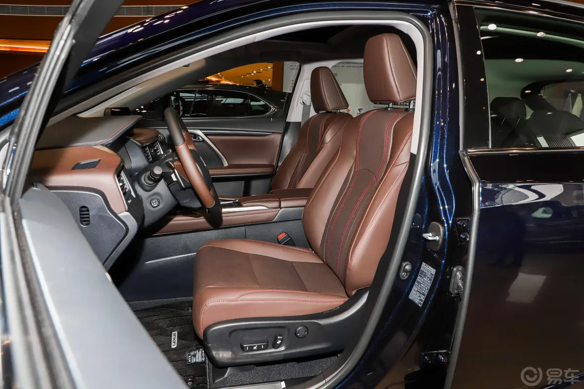 雷克萨斯RX改款 300 舒适版驾驶员座椅