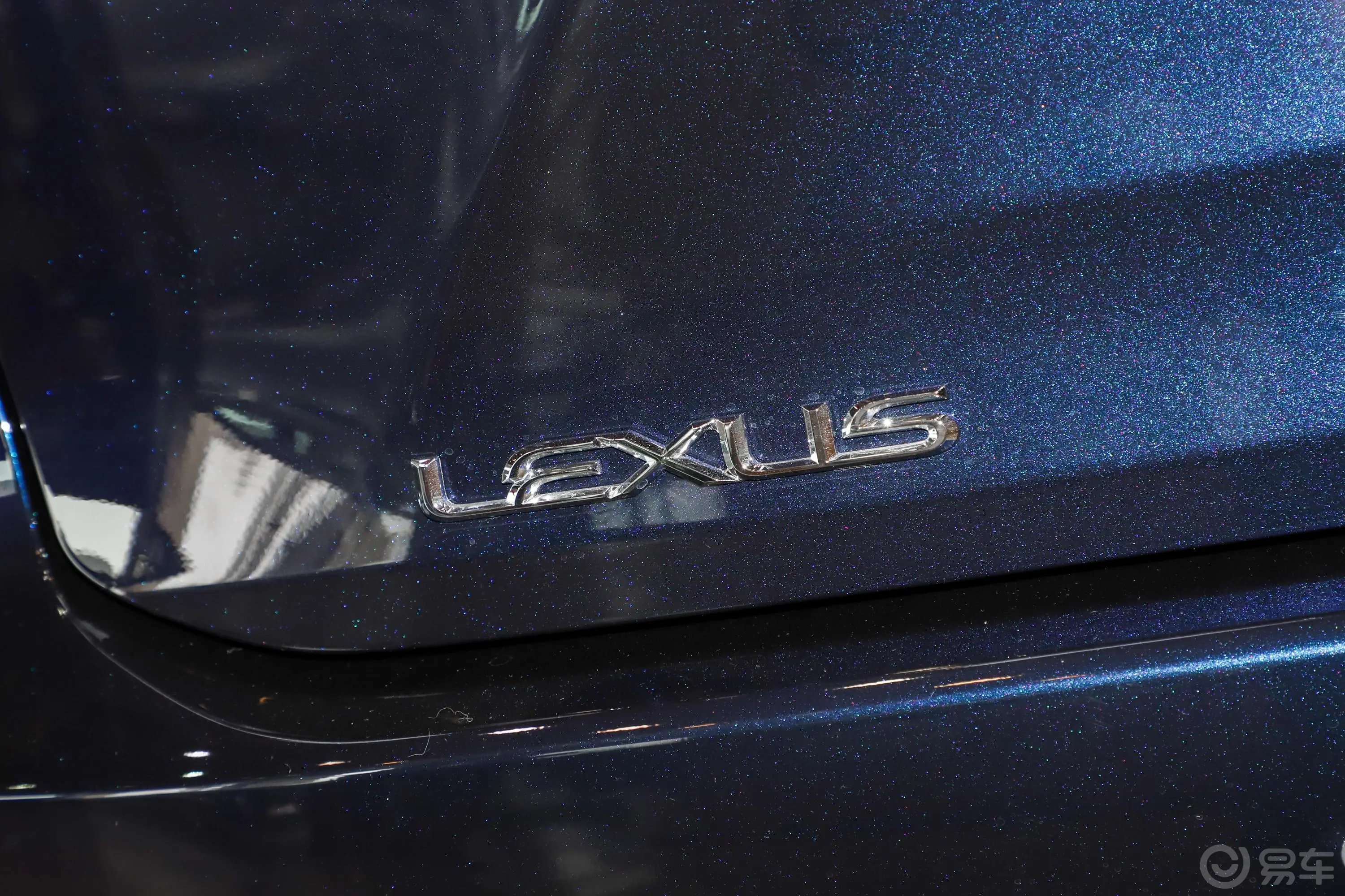 雷克萨斯RX改款 300 舒适版外观
