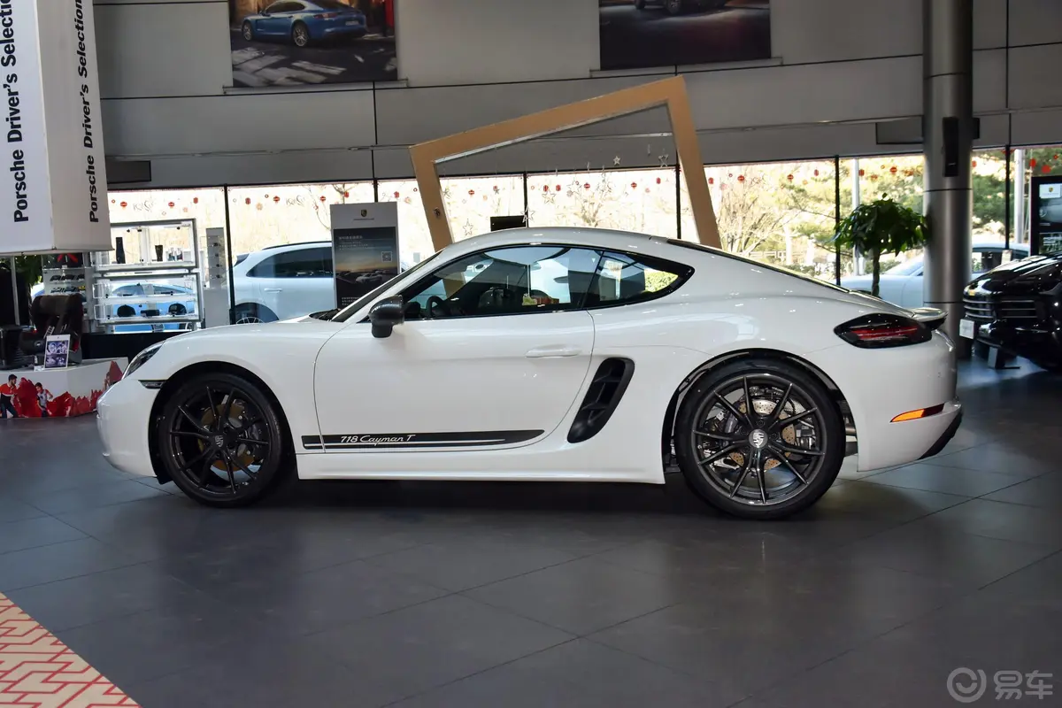 保时捷718Cayman T 2.0T外观