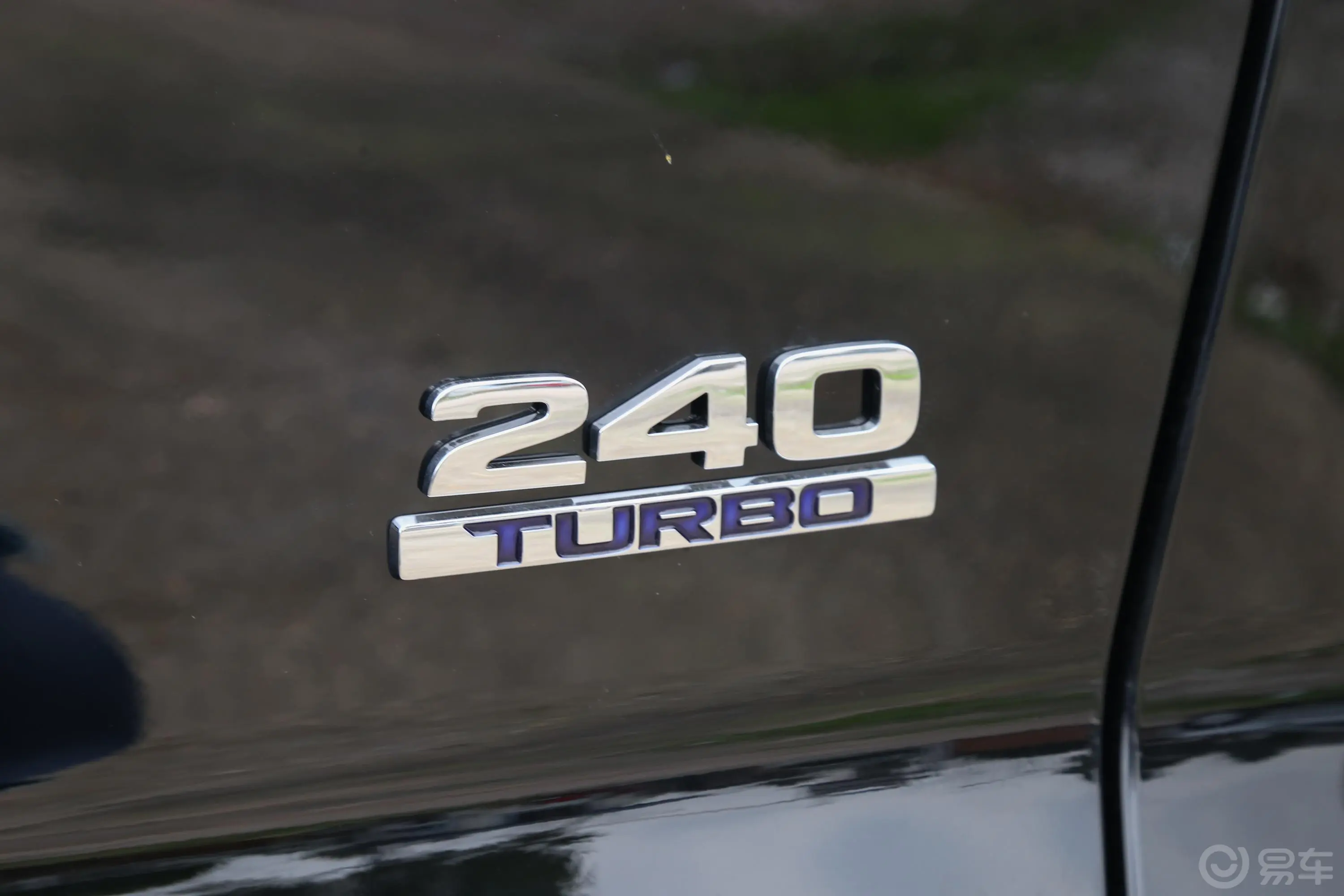 皓影240TURBO CVT 两驱 尊贵版外观