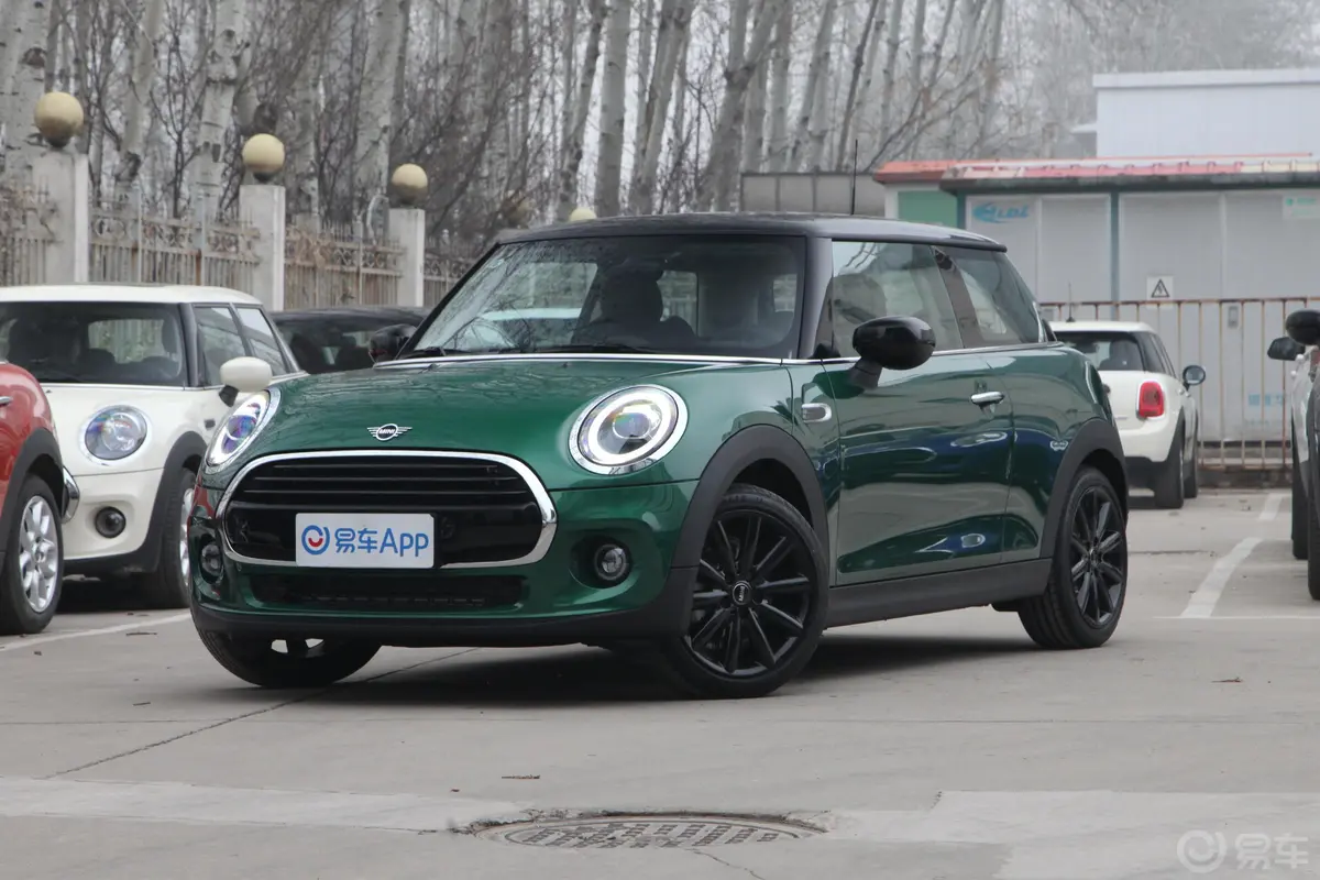 MINI1.5T COOPER 艺术家侧前45度车头向左水平