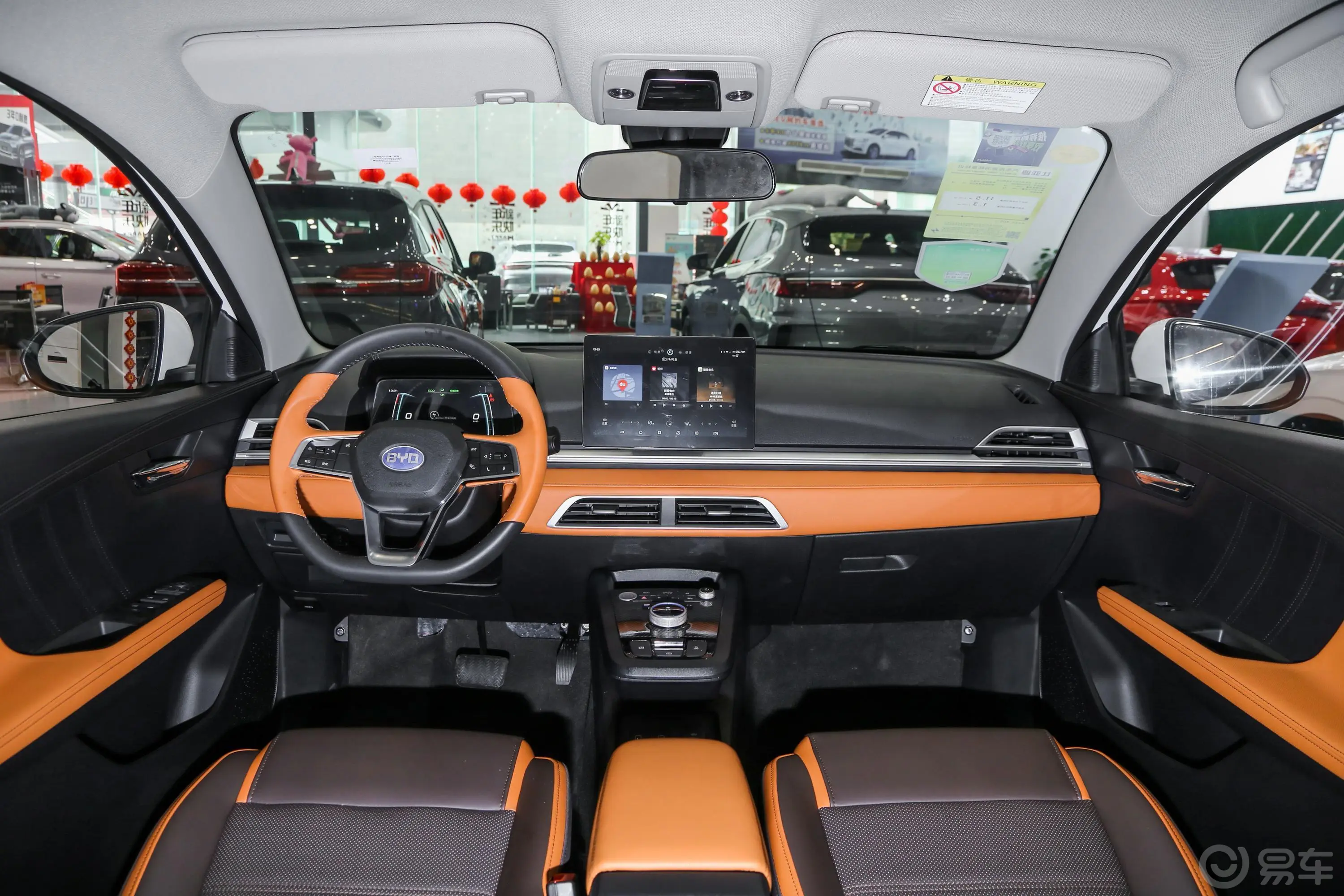 比亚迪e3升级版 高续航版 尊贵型驾驶员侧前车门