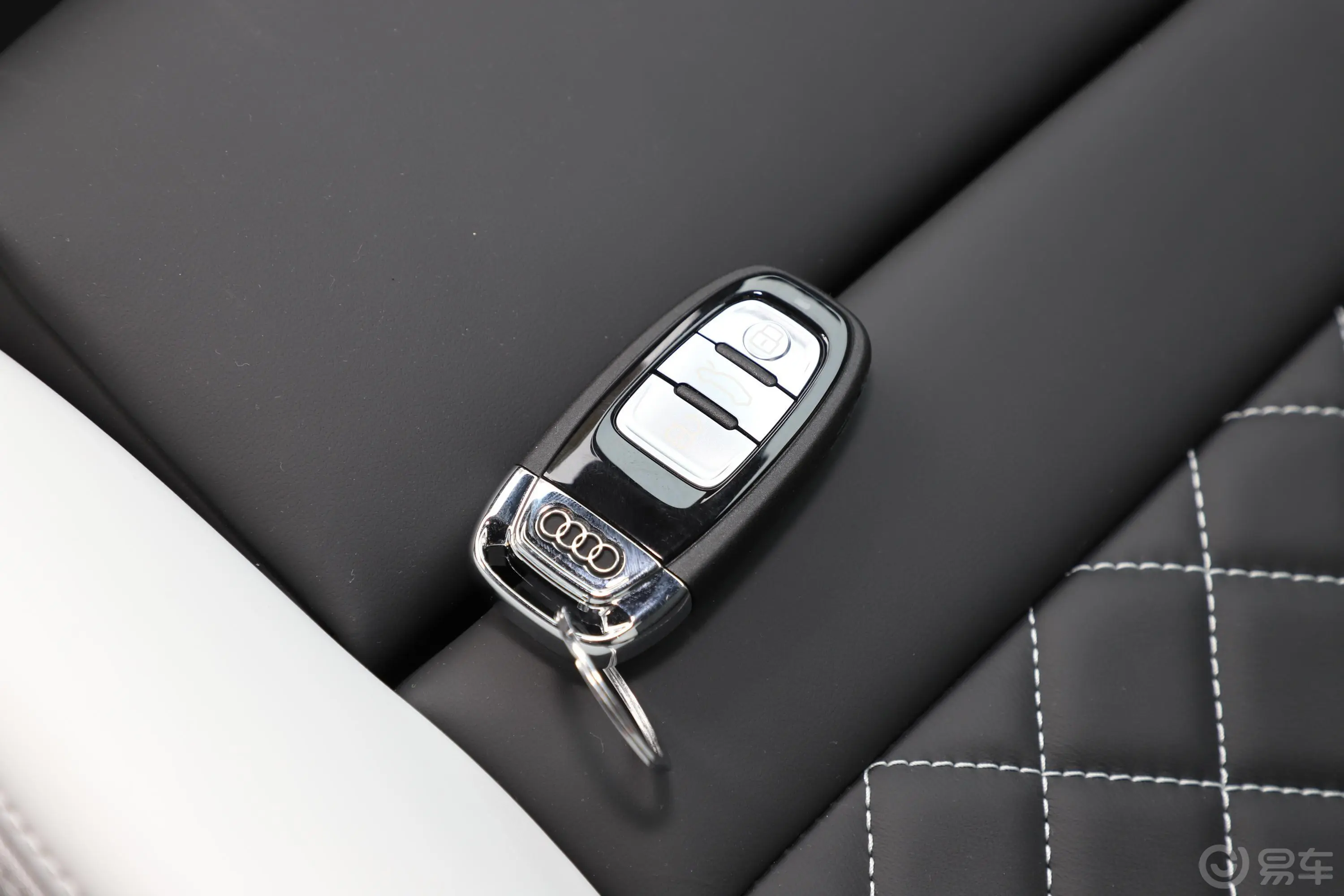 奥迪R8R8 V10 Coupe Performance 收藏家版钥匙正面
