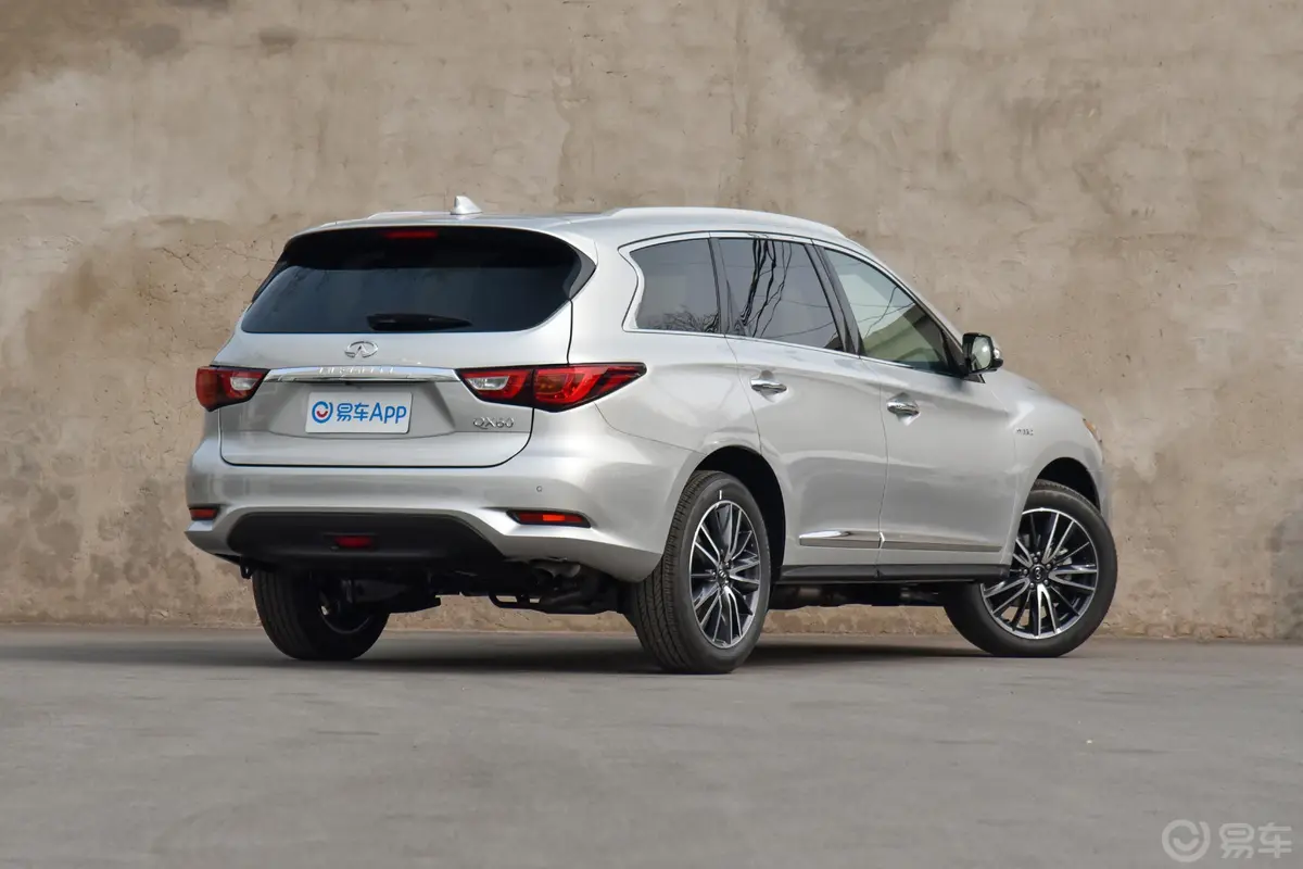 英菲尼迪QX60(进口)2.5 S/C Hybrid 两驱 卓越版外观