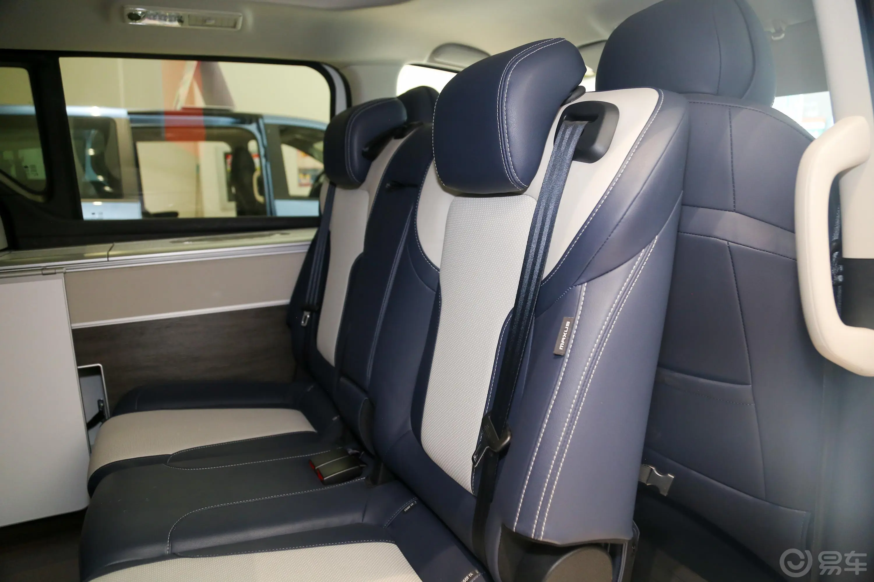上汽大通MAXUS G20房车旅行家G20 2.0T 手自一体 时光版后排座椅