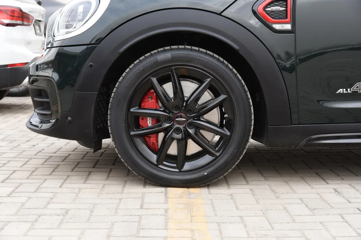 MINI JCW COUNTRYMAN2.0T JOHN COOPER WORKS前轮毂造型