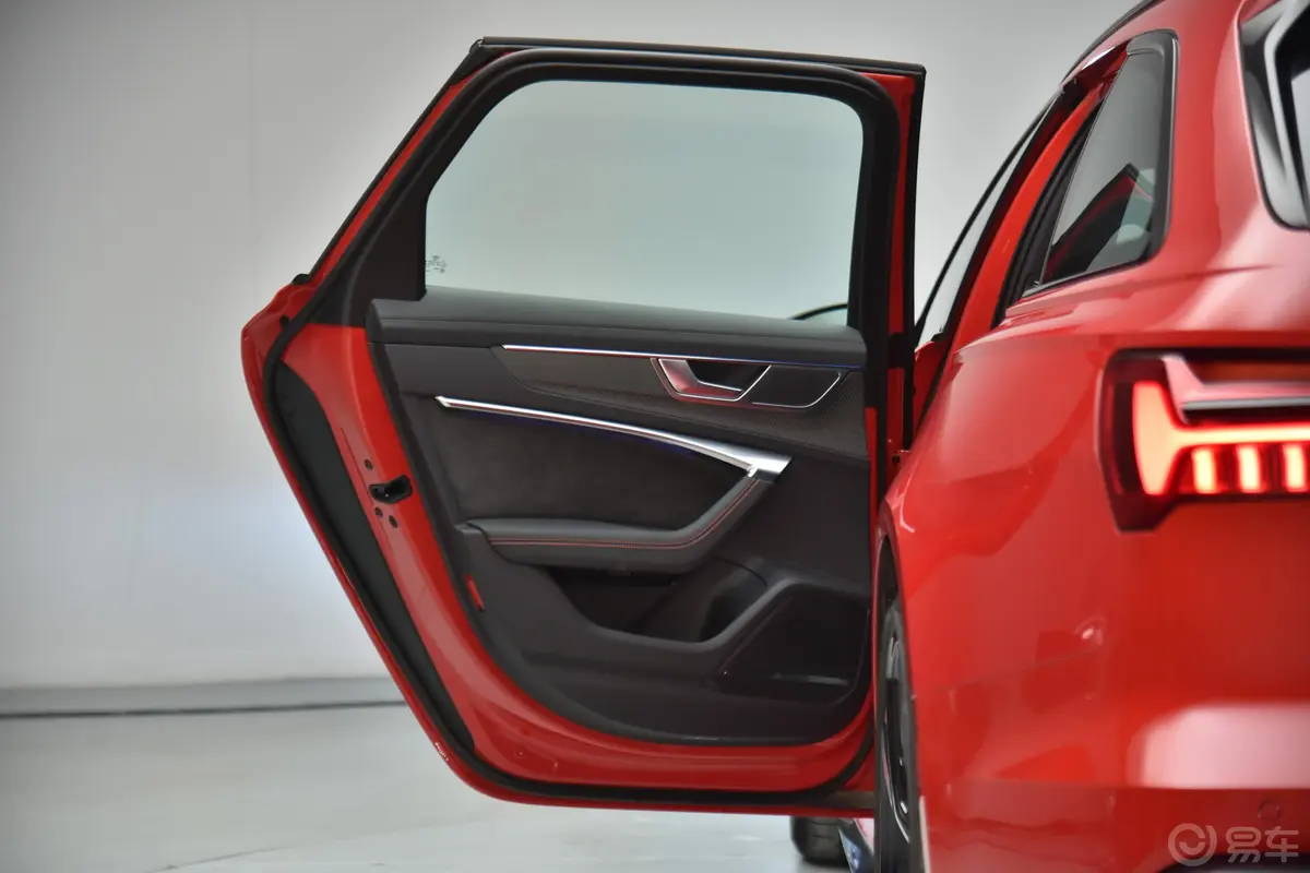 奥迪RS 6RS 6 4.0T Avant驾驶员侧后车门