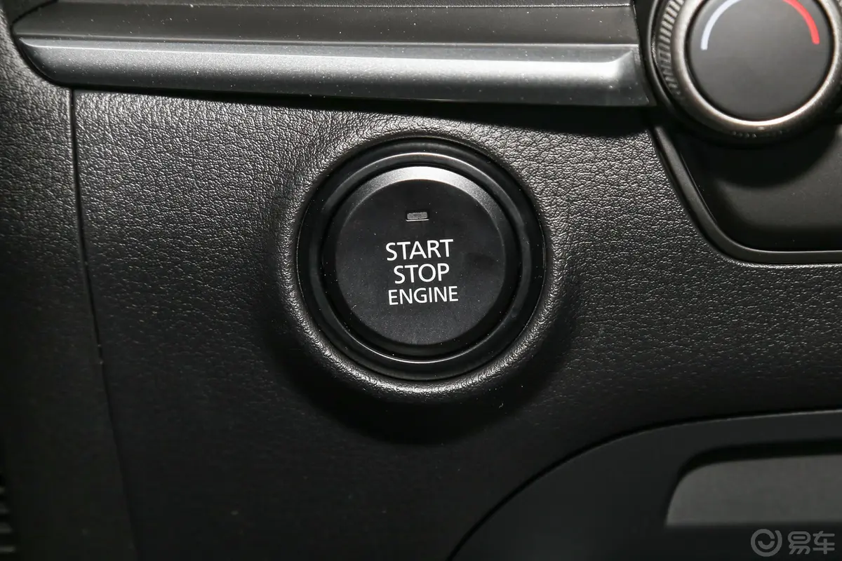 马自达3 昂克赛拉1.5L 自动质美版钥匙孔或一键启动按键
