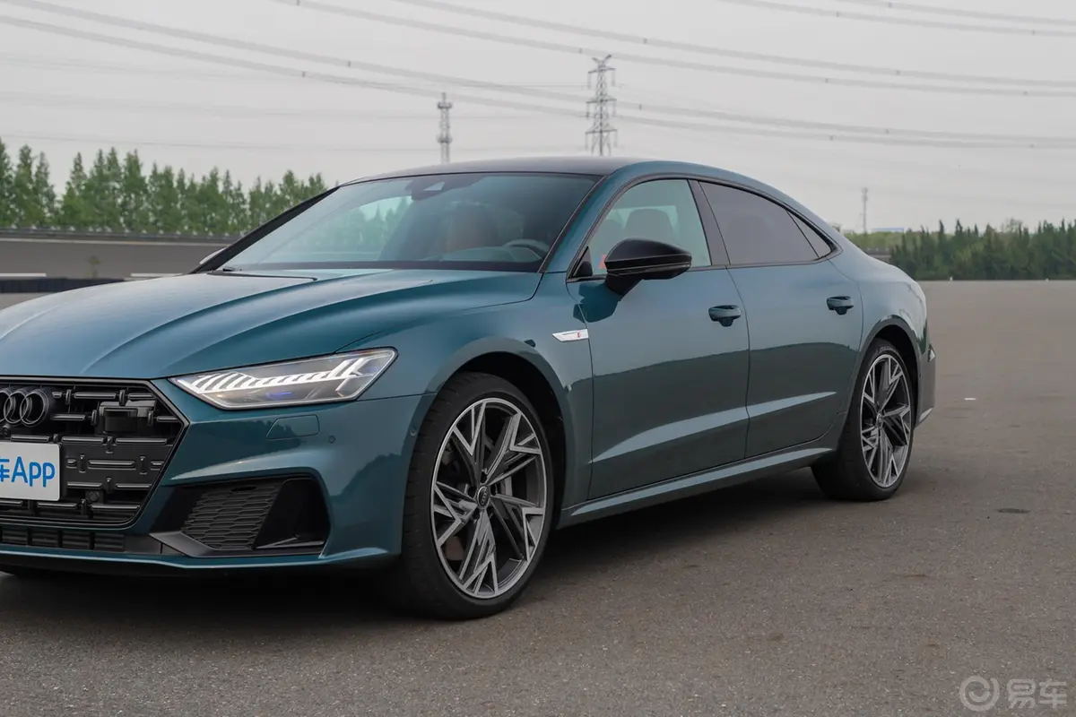 奥迪A7L55 TFSI quattro S-line 先行版外观细节