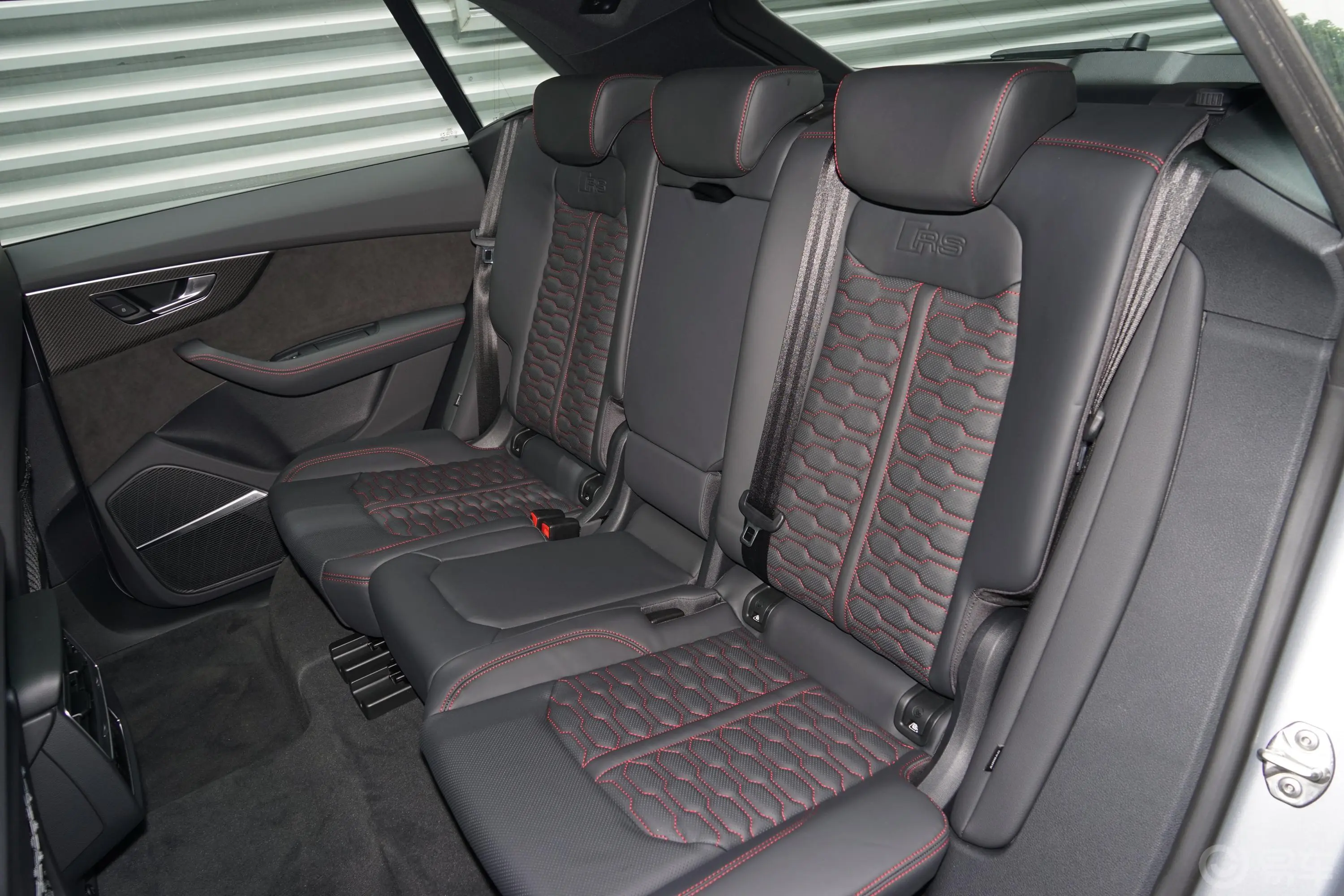 奥迪RS Q8RS Q8 4.0T后排座椅