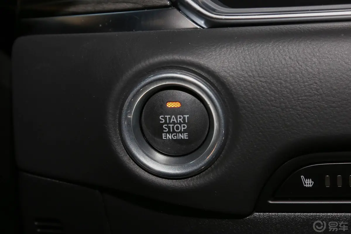 马自达CX-52.5L 手自一体 两驱 智尊型钥匙孔或一键启动按键