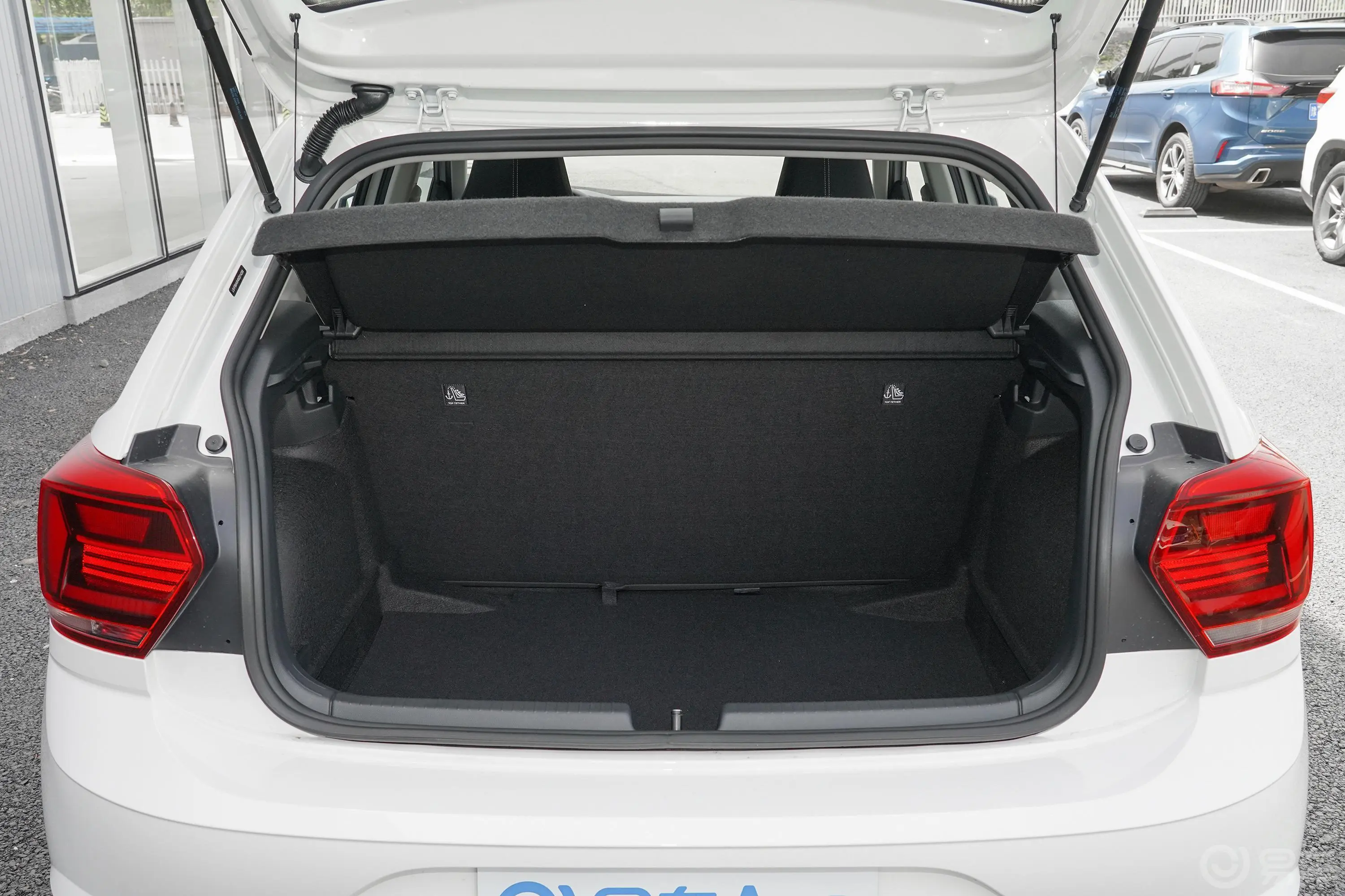 PoloPlus 1.5L 自动全景乐享版后备厢空间特写