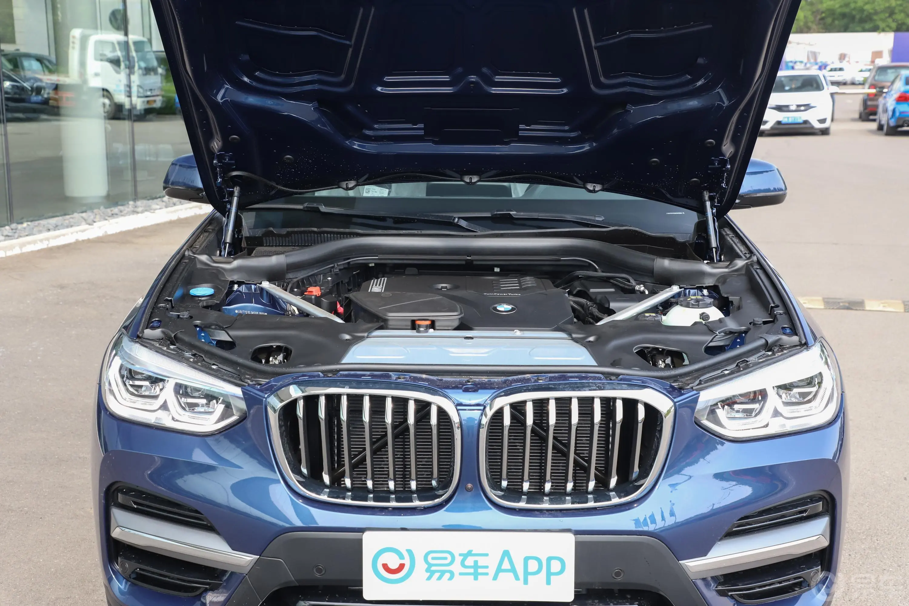 宝马X3改款 xDrive 28i 豪华套装发动机舱整体