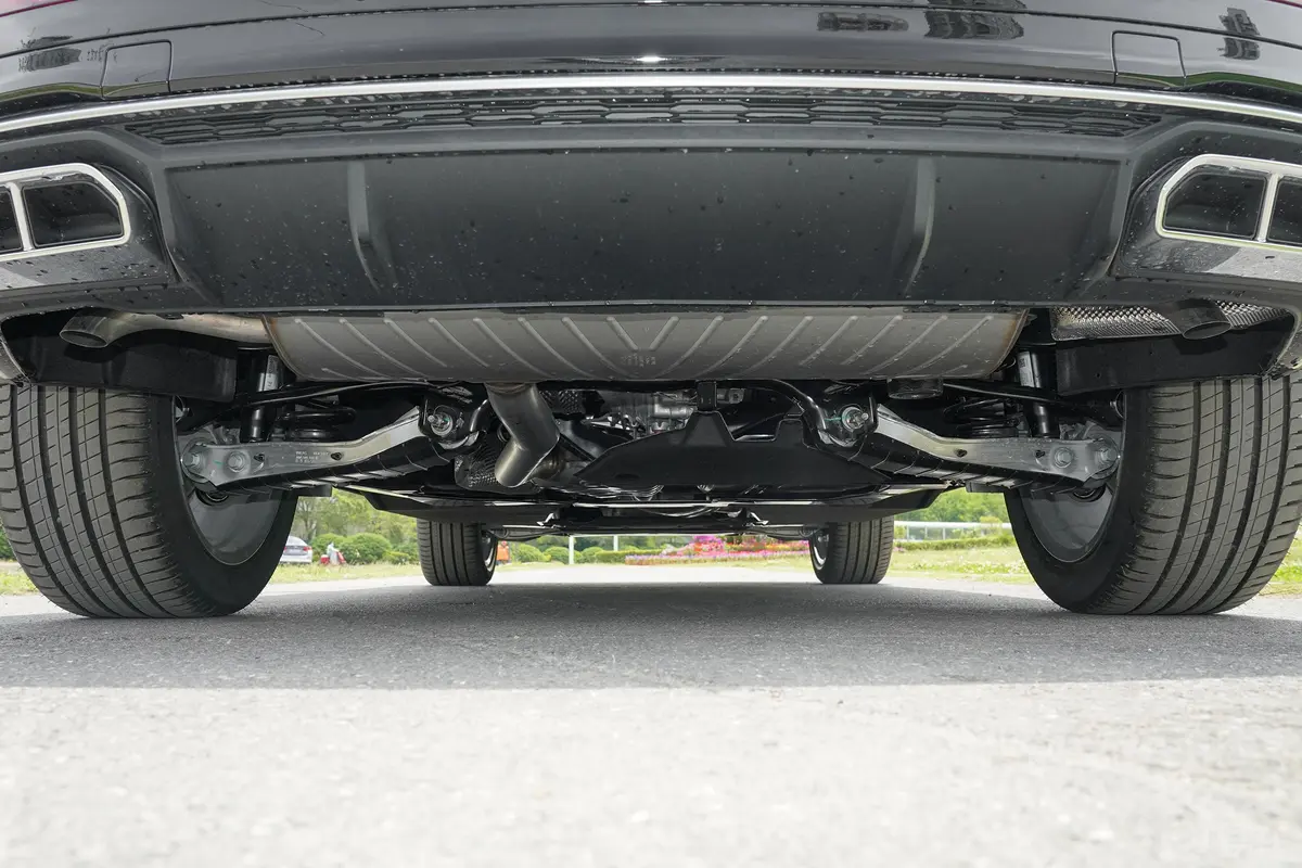 奥迪Q5L45 TFSI 豪华动感型后悬架整体