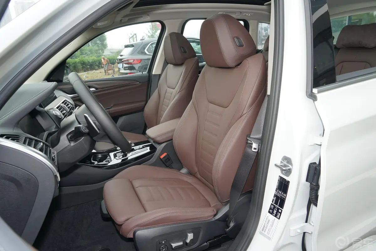 宝马X3改款 xDrive 28i M运动套装驾驶员座椅