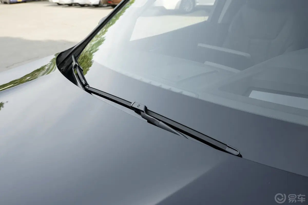 宝马X3改款 xDrive 30i 领先型 M运动套装雨刷器