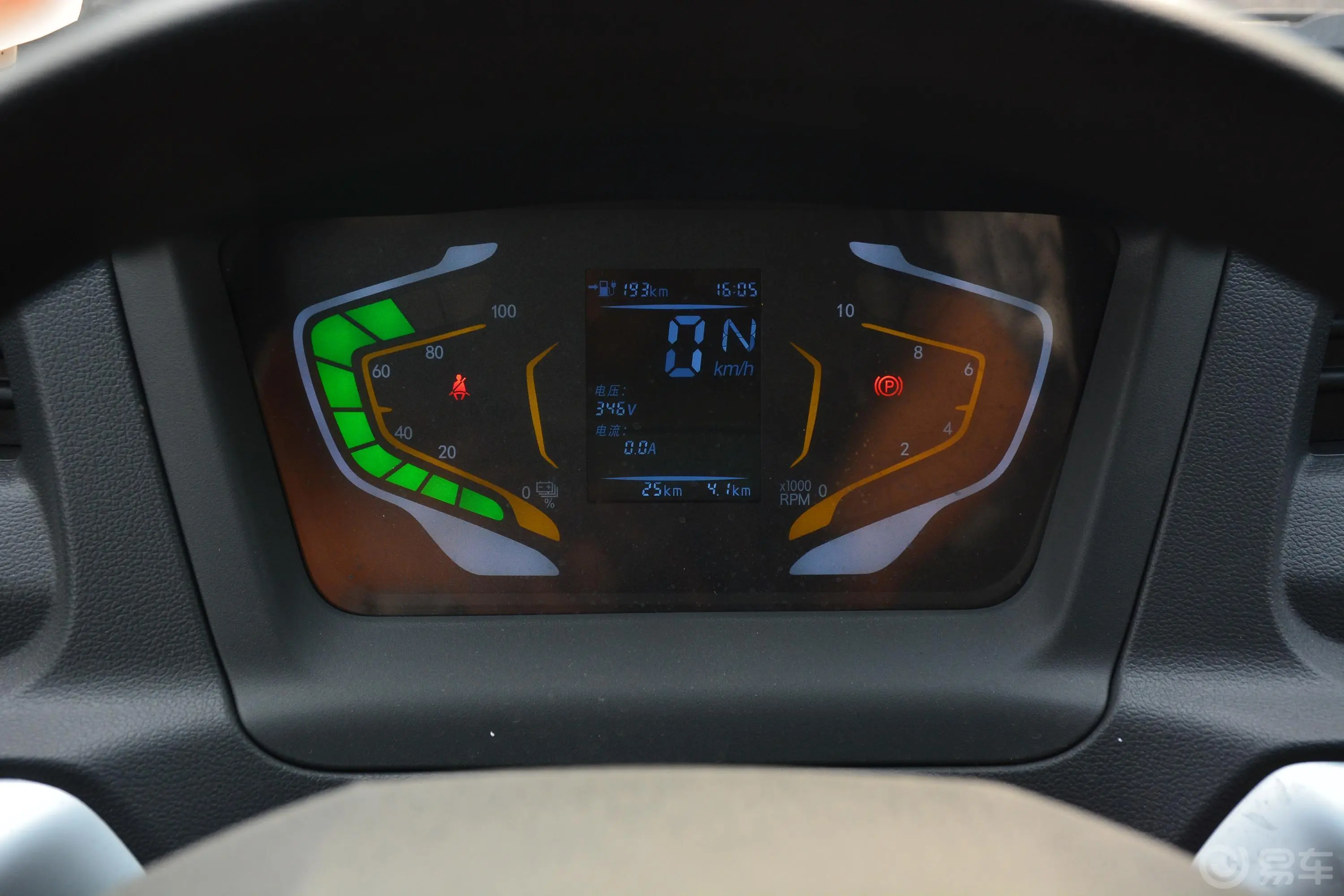 飞碟Q2T纯电动厢式运输车仪表盘