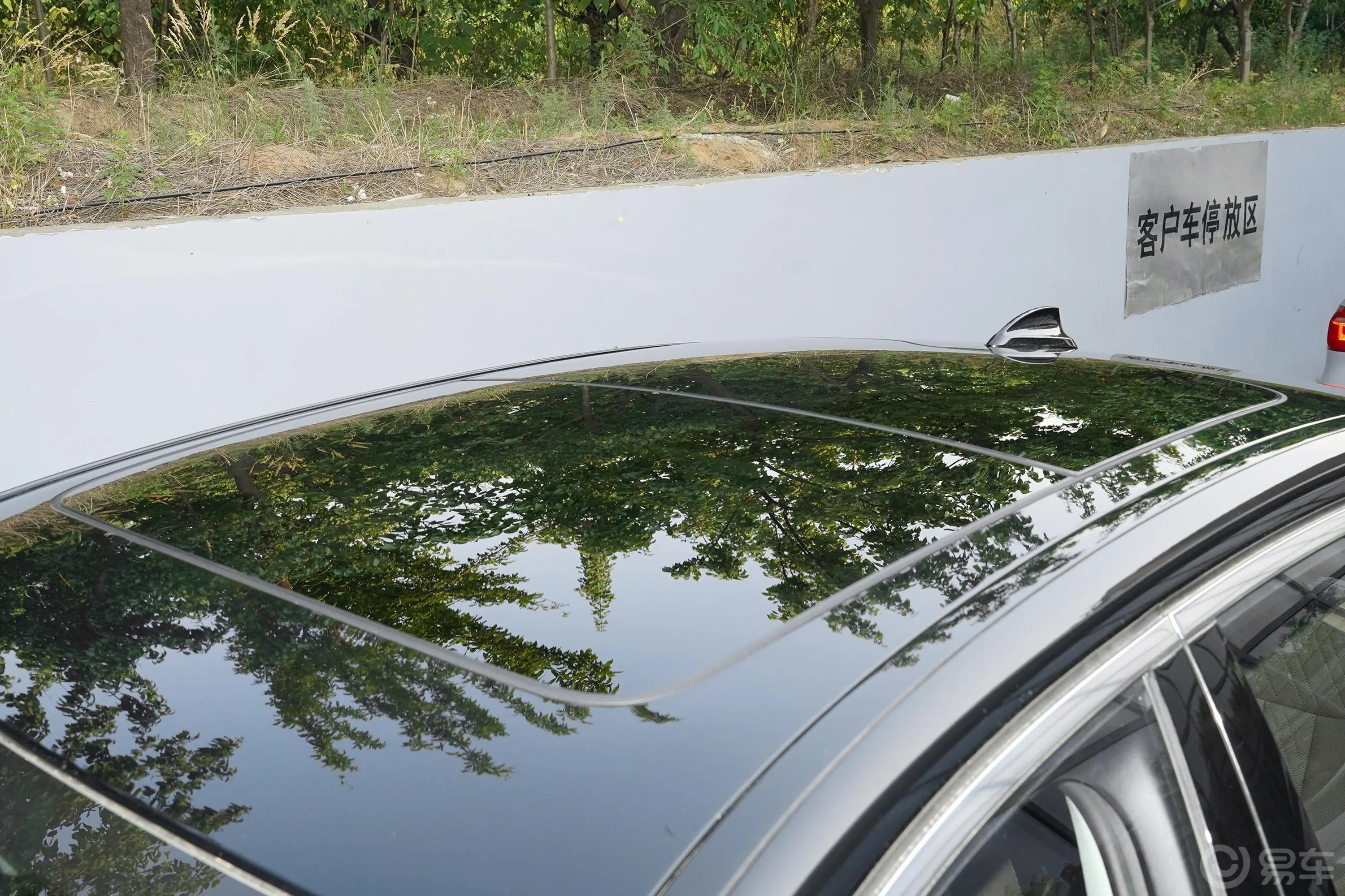 宝马5系改款 530Li 领先型 豪华套装天窗