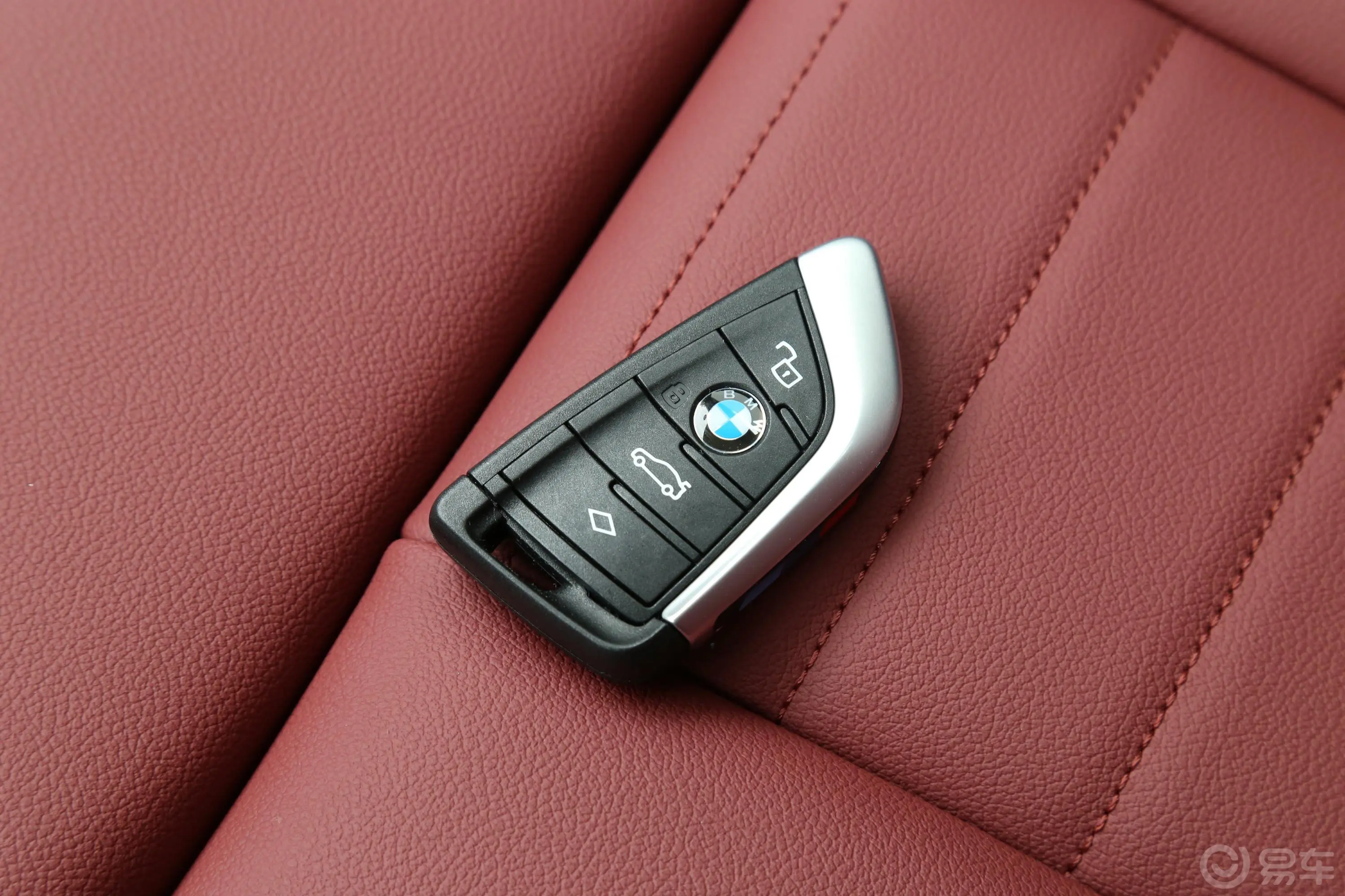 宝马3系改款2 325Li xDrive M运动套装钥匙正面
